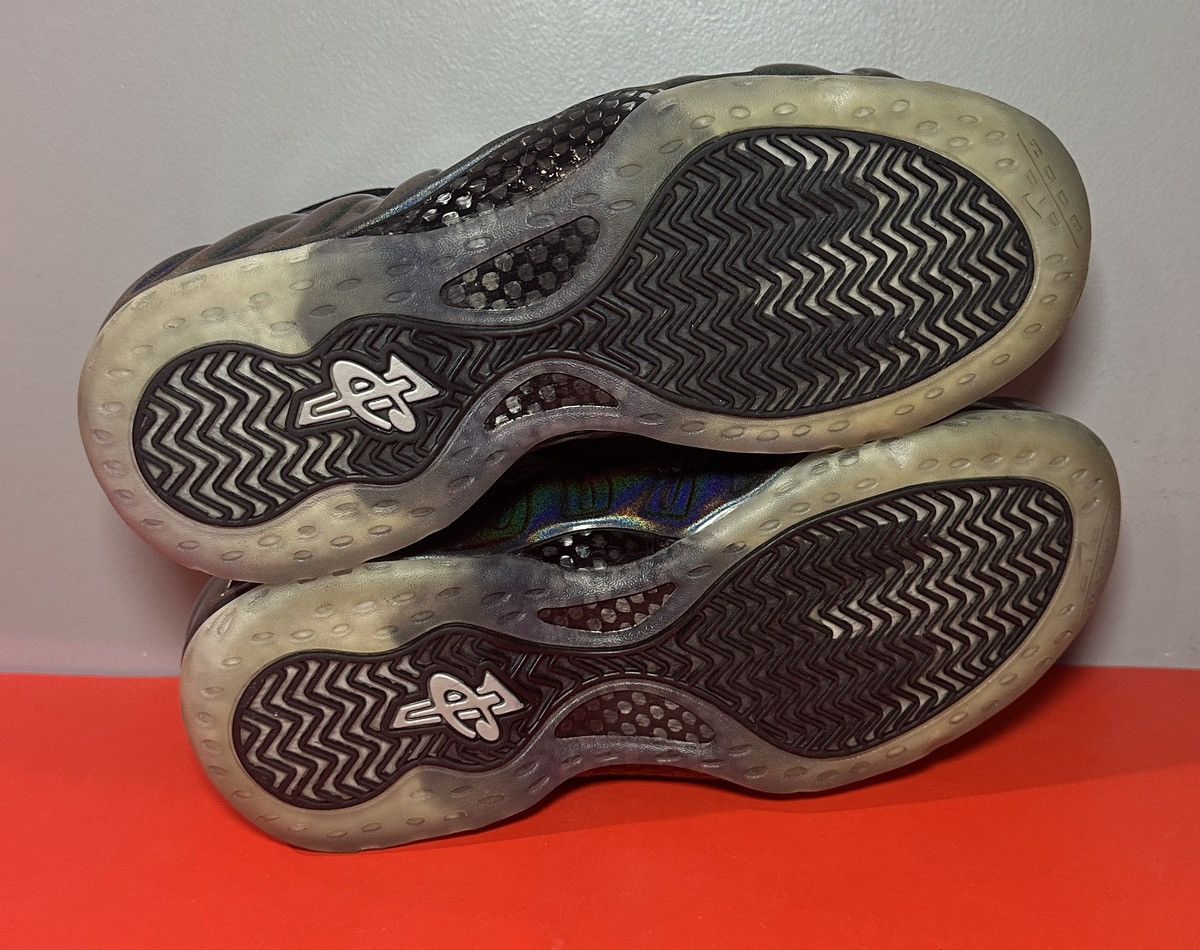 Nike Size 9 - Nike Air Foamposite One Hologram Size US 9 / EU 42 - 6 Thumbnail