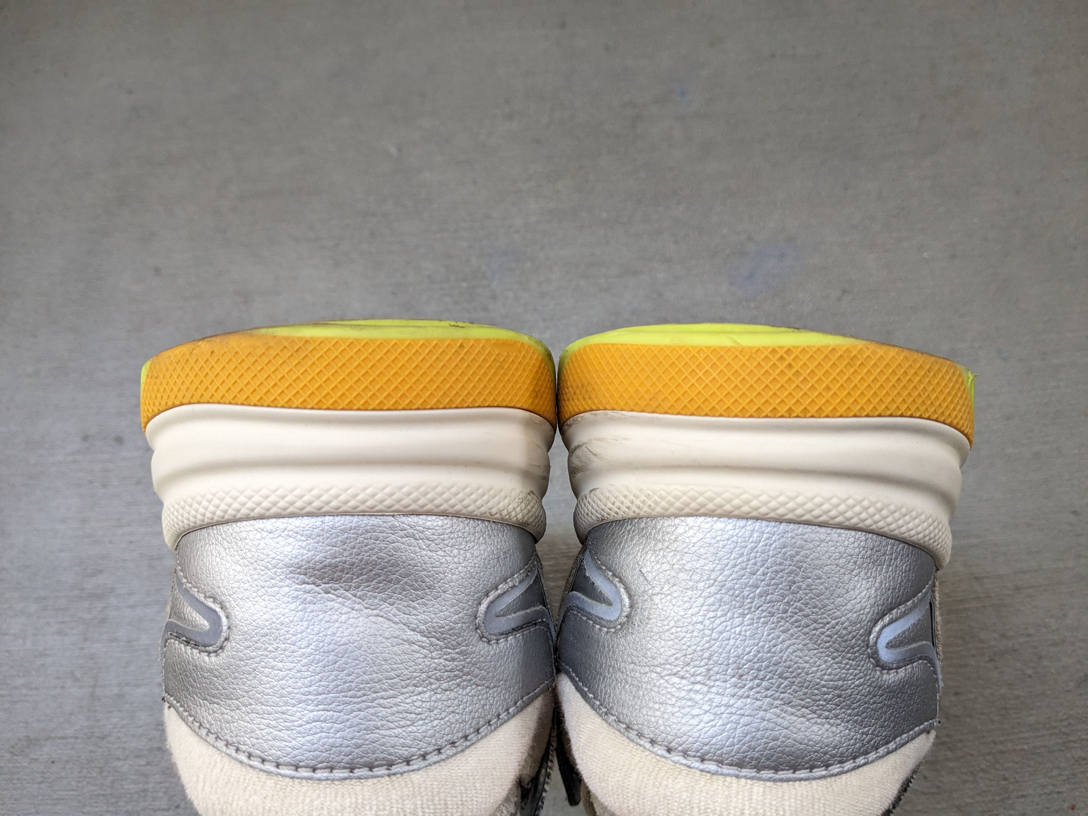 Gucci Gucci Ultrapace Sneakers Size 9 Gray Silver BEATERS Size US 9 / EU 42 - 11 Thumbnail