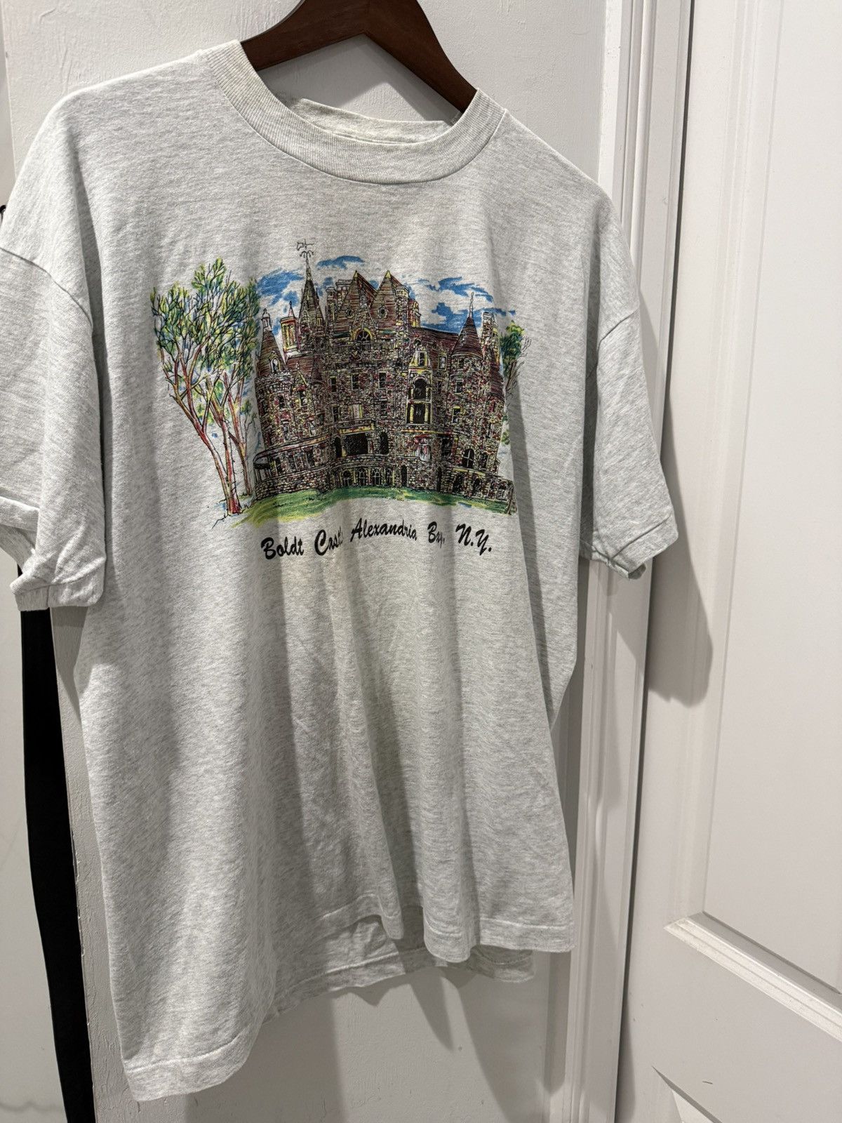 Fruit Of The Loom × Vintage single stitch boldt castle ny portrait tee 00's Size US L / EU 52-54 / 3 - 1 Thumbnail