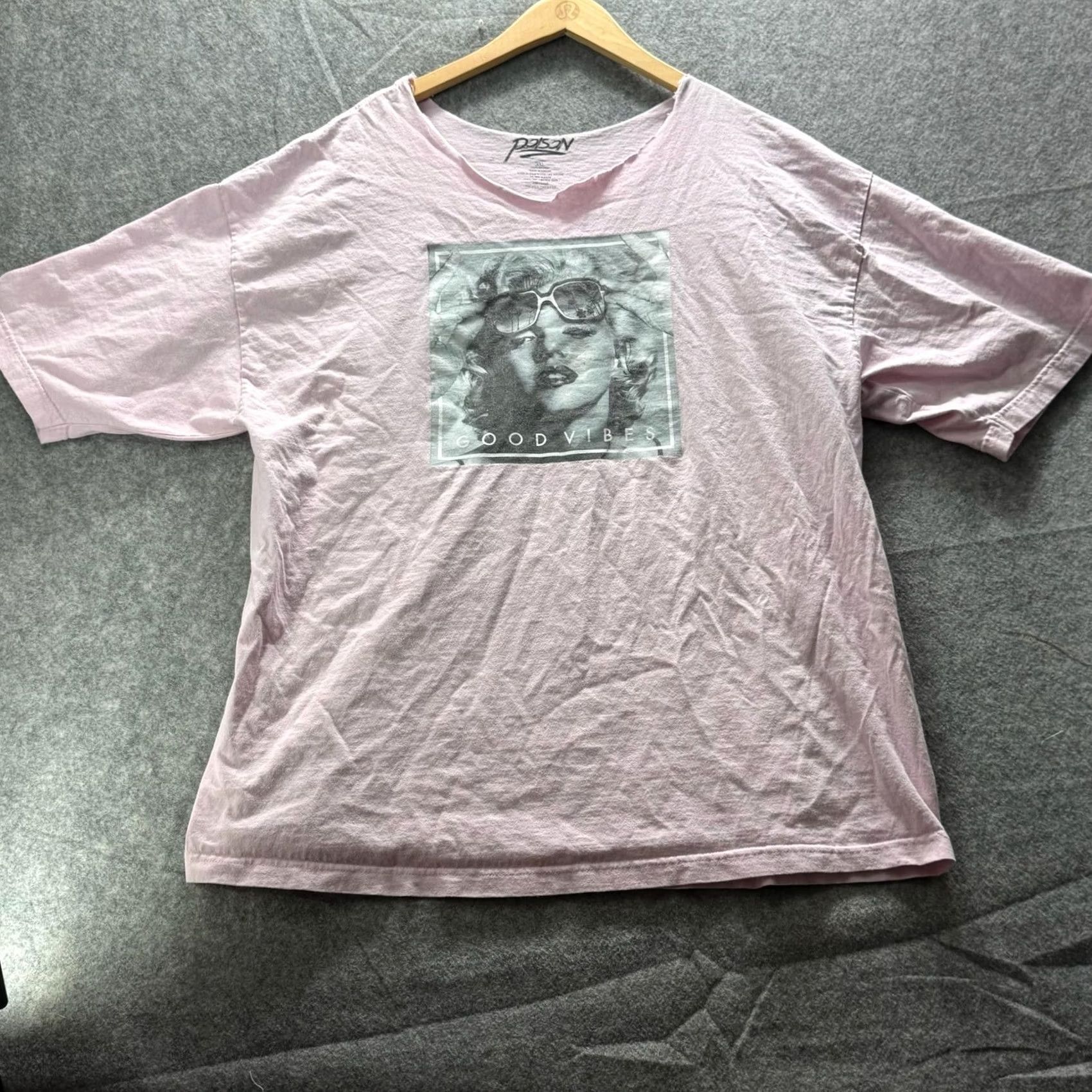 Pinko Popular Poison Shirt Mens 3XL Pink Good Vibes Retro Portrait Graphic Tee Crewneck Size US XXL / EU 58 / 5 - 2 Thumbnail