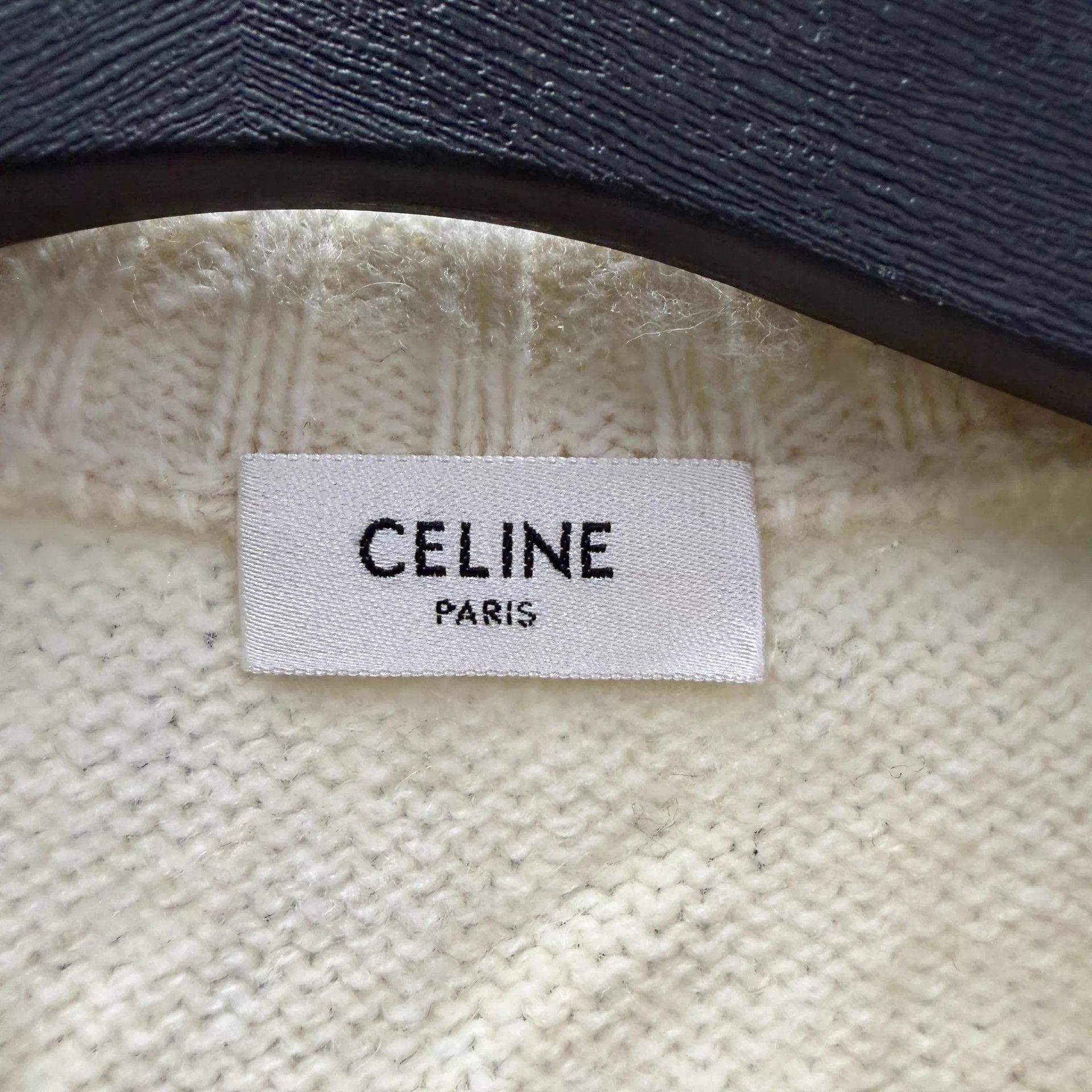 Celine Celine beige letter logo sweater M new with tags Size M / US 6-8 / IT 42-44 - 2 Thumbnail