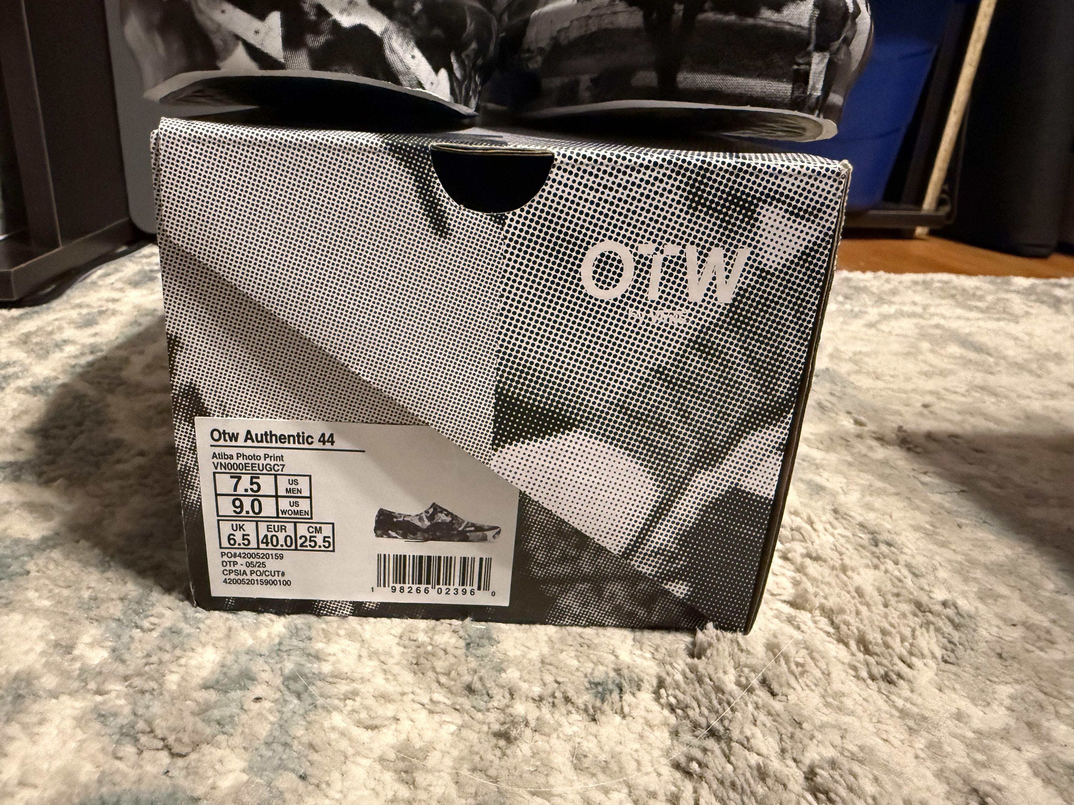 Vans Vans OTW Authentic 44 x Atiba Jefferson Photo Print Grey Size US 7.5 / EU 40-41 - 7 Thumbnail