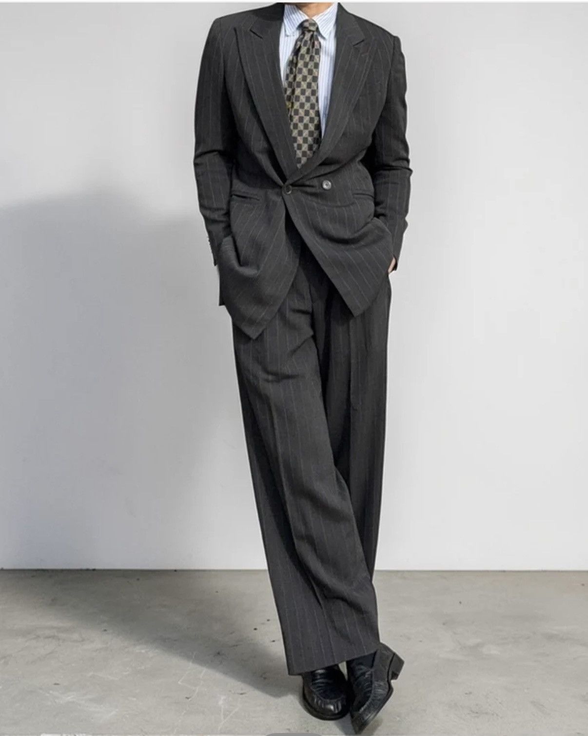 Giorgio Armani Giorgio Armani - 1990 Double Breasted Grey Powersuit Size 38R - 1 Thumbnail