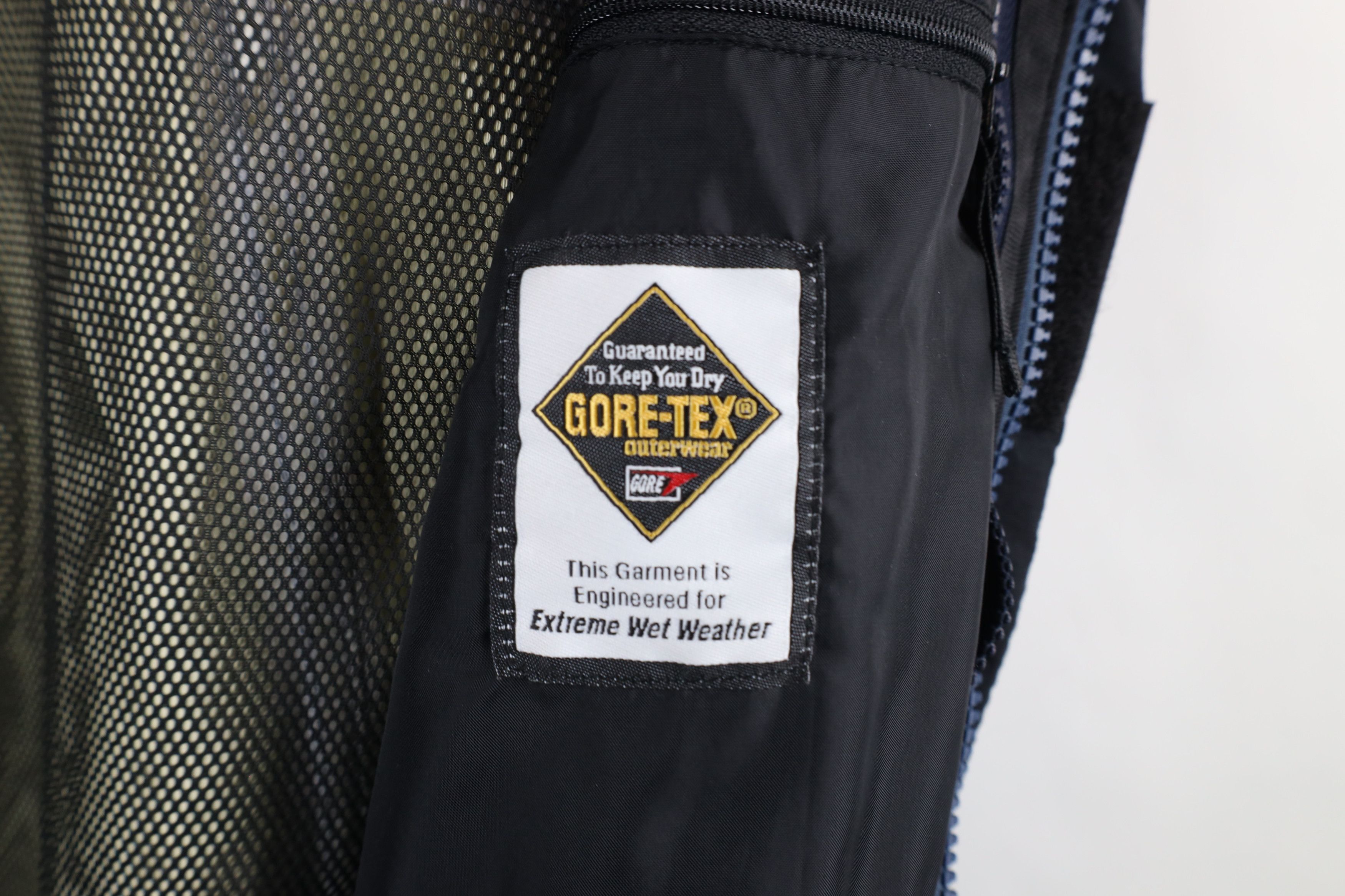 Cabelas × Vintage Vintage 90s Cabelas Waterproof Full Zip Jacket Coat Blue Size US L / EU 52-54 / 3 - 11 Thumbnail