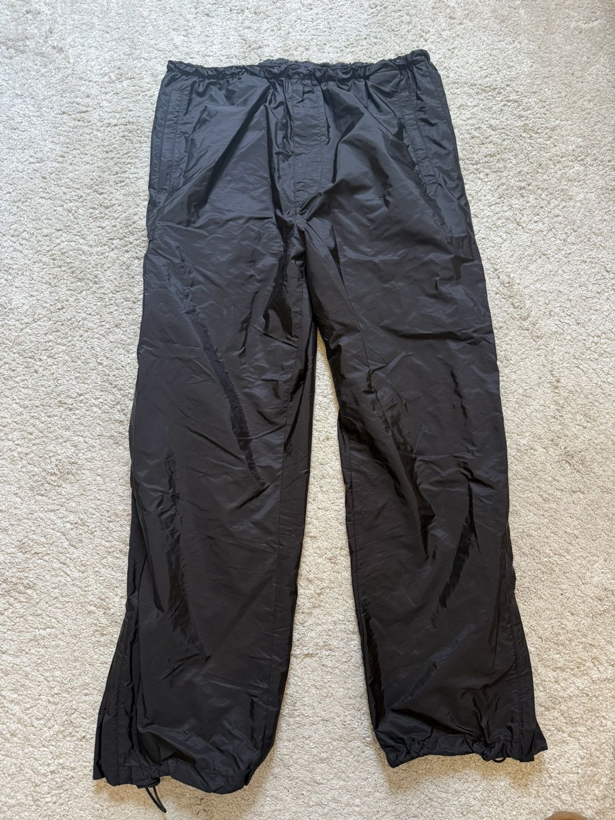Prada Nylon pants XL condition 10/10 Size US 38 / EU 54 - 14 Thumbnail