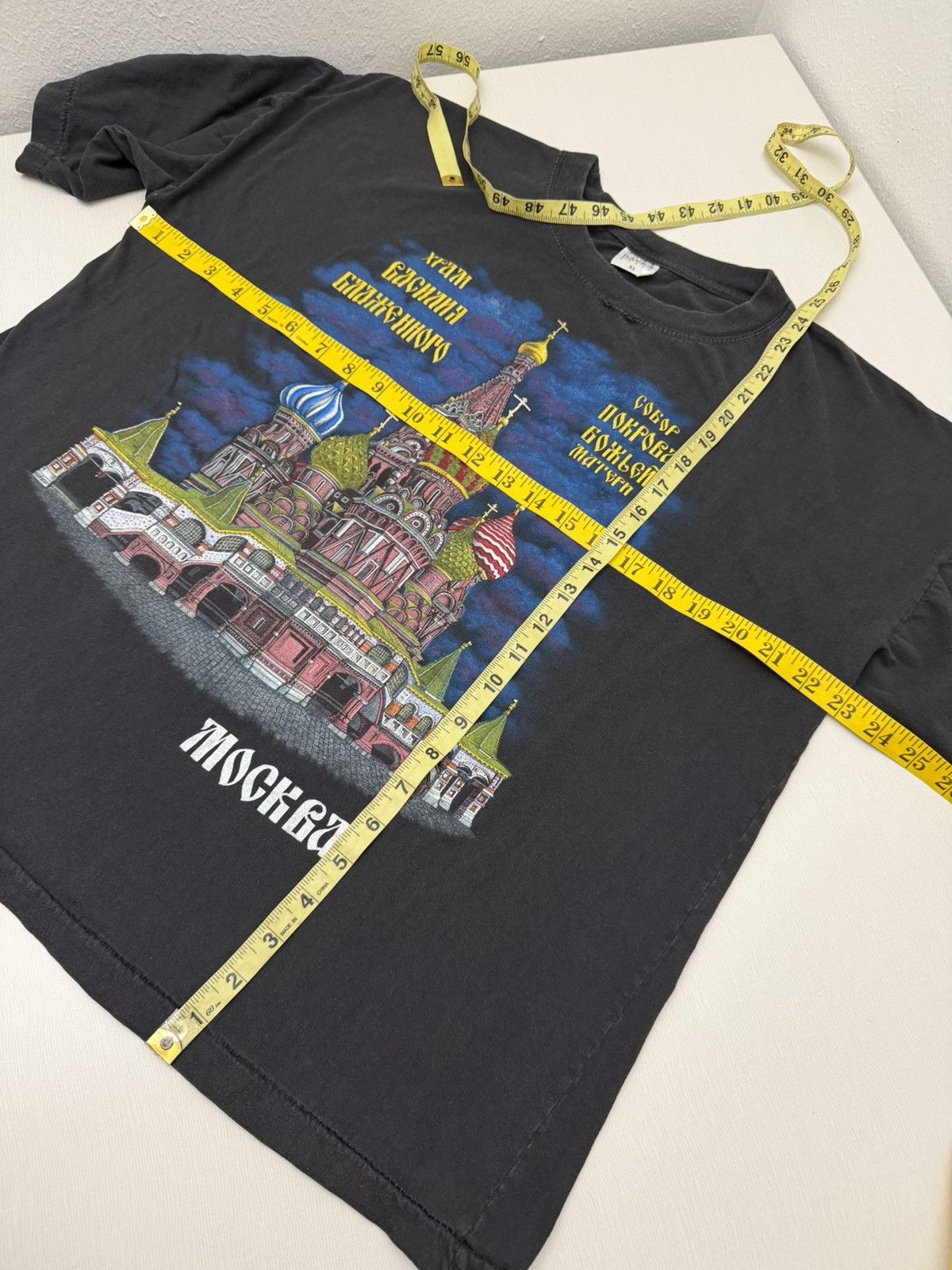 Vintage Vintage 80s Mockba Moscow Cathedral Graphic TShirt Size XL Size US XL / EU 56 / 4 - 6 Thumbnail