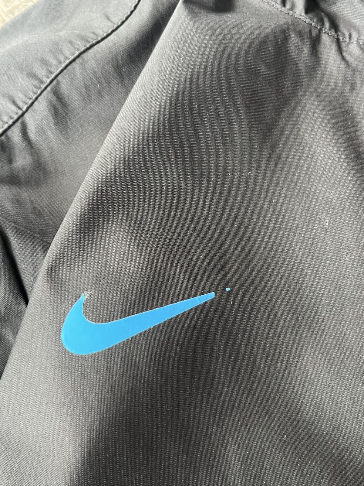 Nike Vintage Nike Light Jacket Soccer football Internazionale Size US M / EU 48-50 / 2 - 10 Thumbnail