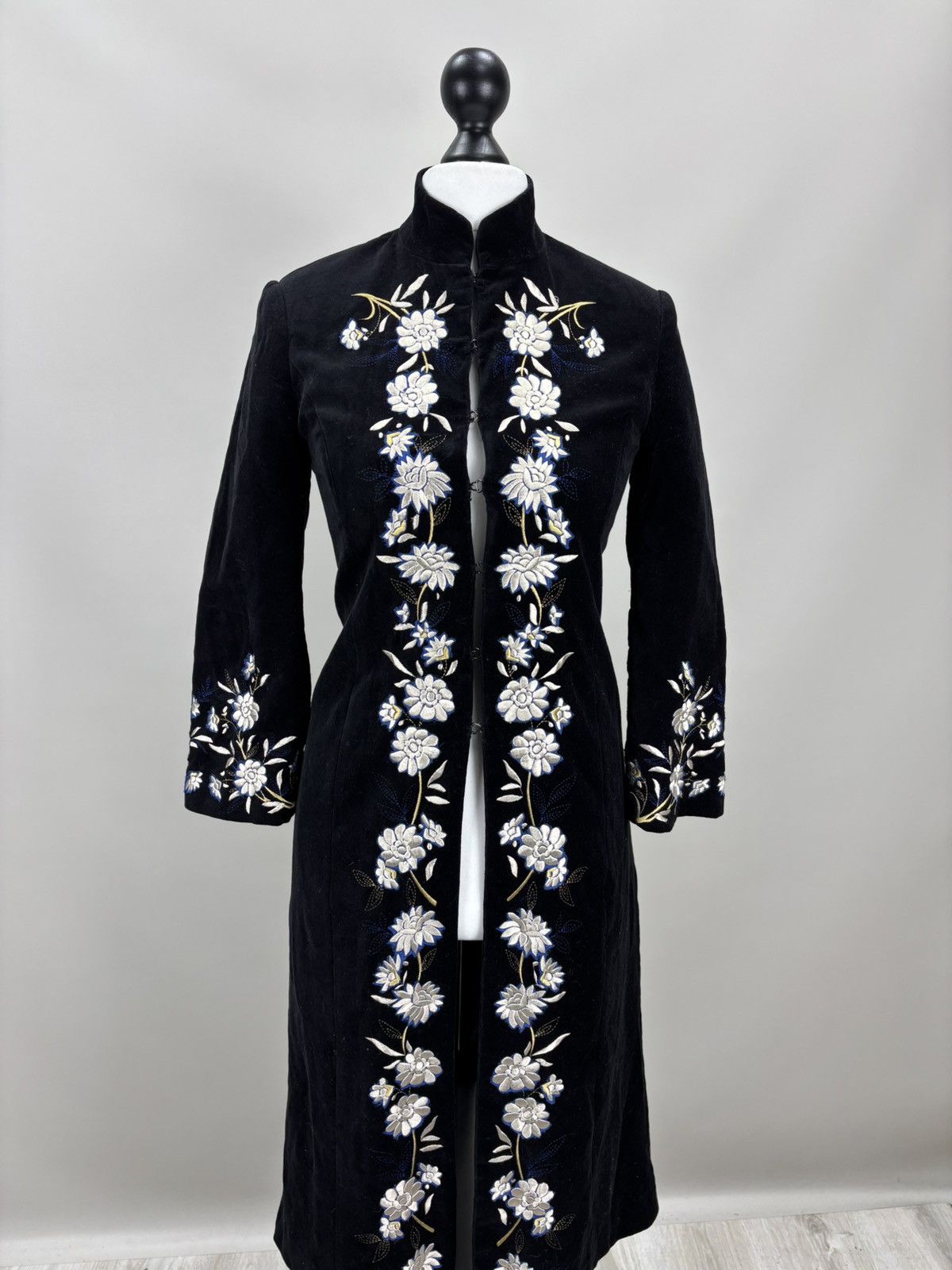 Laura Ashley Womens corduroy coat Laura Ashley Size 4 Color Black Size S / US 4 / IT 40 - 2 Thumbnail