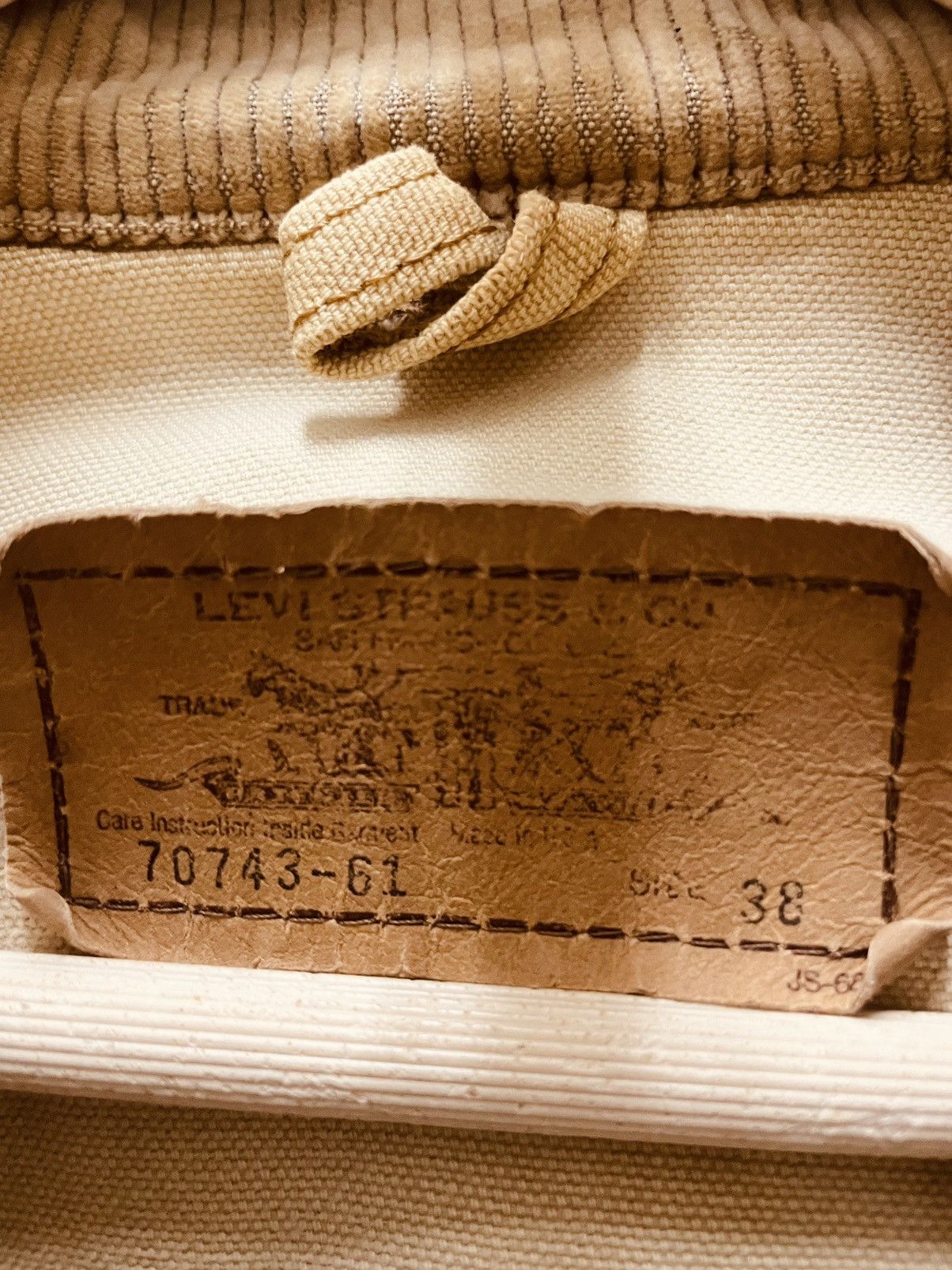 Levi's × Vintage Levi’s Premium Washed Denim Jacket LightWash - Large Size US M / EU 48-50 / 2 - 2 Thumbnail
