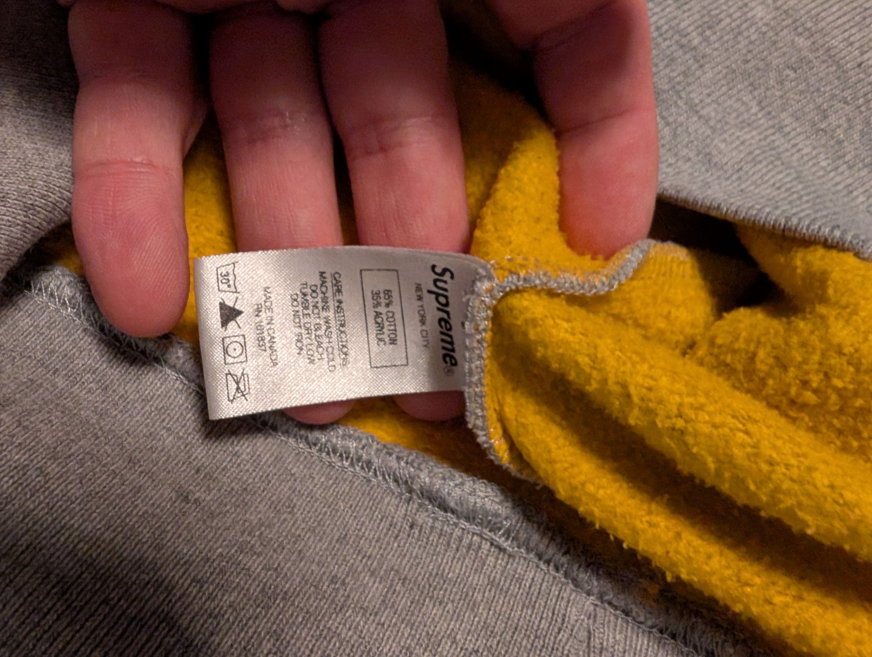 Supreme Supreme Small Box Logo Crewneck Grey – Made in Canada Size US XL / EU 56 / 4 - 4 Thumbnail