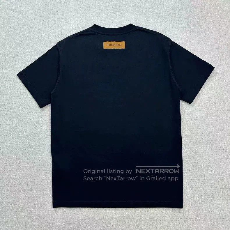 Louis Vuitton Louis Vuitton Embossed Logo Short Sleeve Tee. Size US M / EU 48-50 / 2 - 2 Thumbnail
