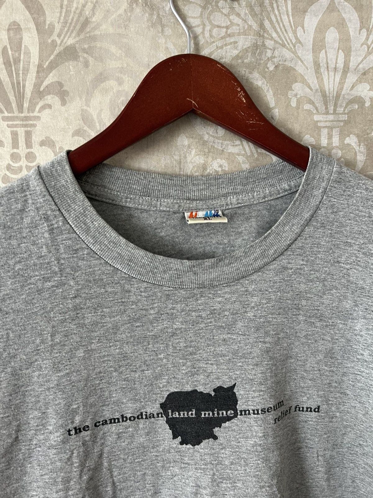 Vintage Vintage 90s Cambodian Landmine Museum Charity T-Shirt Size US XL / EU 56 / 4 - 6 Thumbnail