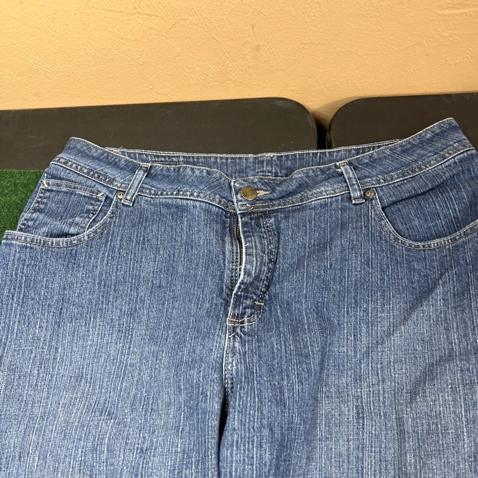 Lee Riders Lee Jeans Womens Plus 20W 36x28 Blue Denim Straight Ladies Size 42" / US 20 - 2 Thumbnail