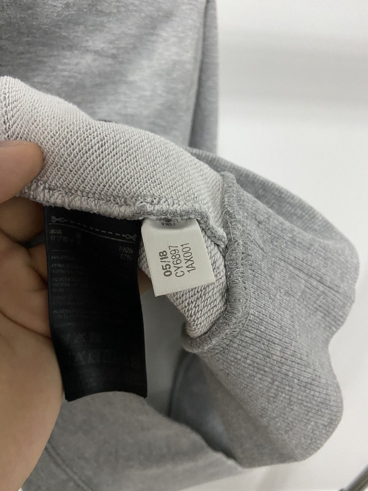 Vintage × Y-3 × Yohji Yamamoto Y-3 Yohji Yamamoto Hoodie Small Logo Vintage Adidas Size US S / EU 44-46 / 1 - 7 Thumbnail