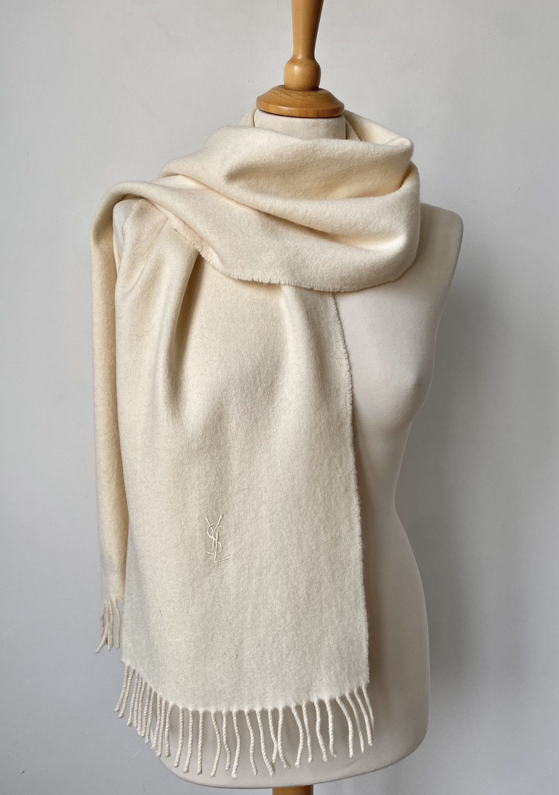 Yves Saint Laurent Yves Saint Laurent Lambswool Ecru Scarf Size ONE SIZE - 2 Thumbnail