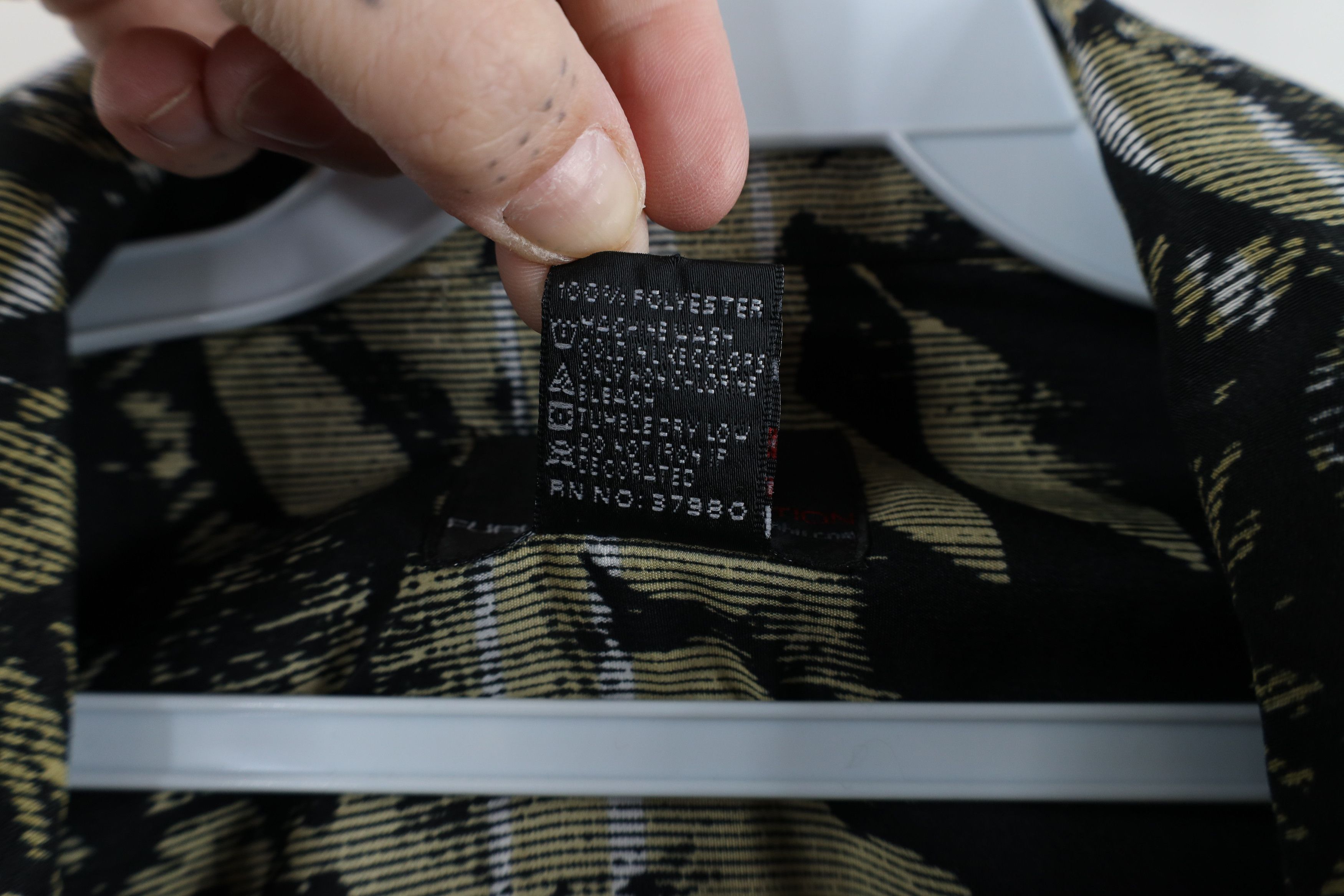 Fubu × Vintage Vintage 90s FUBU Out Baggy Fit Abstract Flower Button Shirt Size US XXL / EU 58 / 5 - 7 Thumbnail
