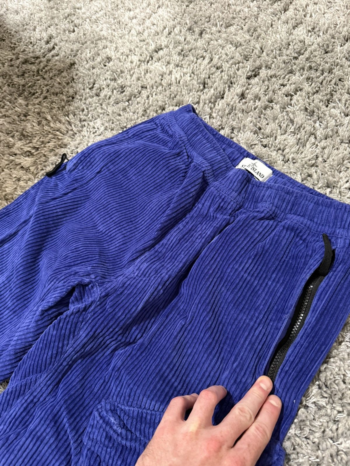 Stone Island Corduroy cargo pants Size US 31 - 7 Thumbnail
