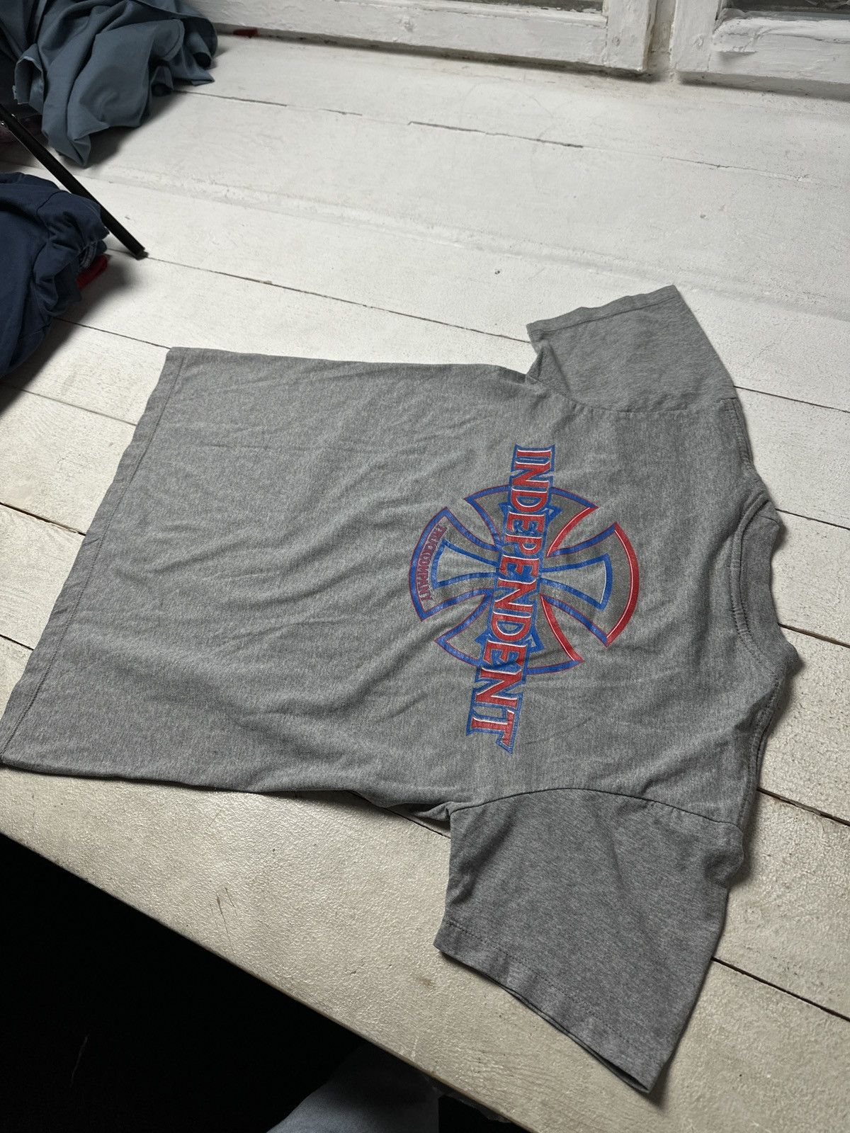 Independent Truck Co. 🚨VNTG INDEPENDENT SKATE T-SHIRT BIG LOGO GRAY Size US S / EU 44-46 / 1 - 8 Thumbnail