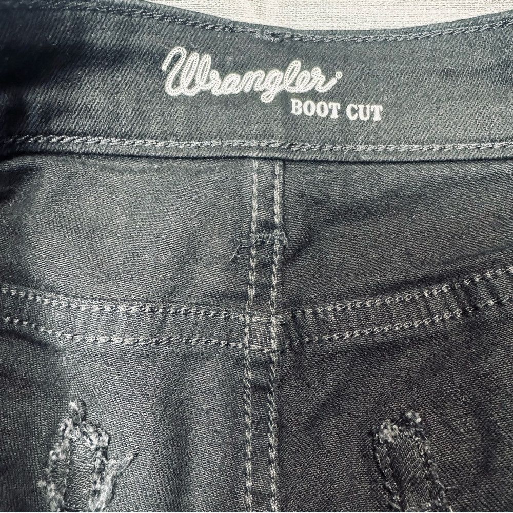 Wrangler NWT New Wrangler Mid Rise Bootcut Black Jeans Size 30 x 34 Size 30" / US 8 / IT 44 - 7 Thumbnail
