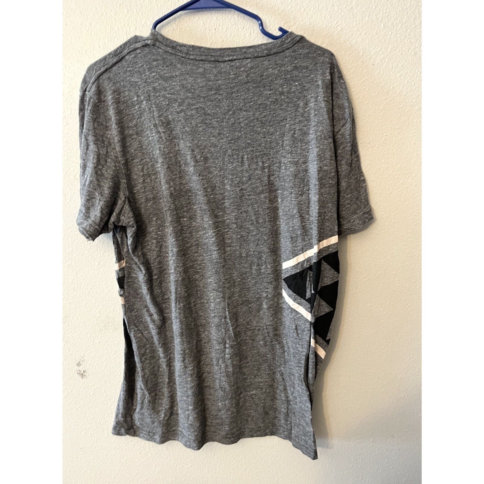 American Eagle Outfitters VINTAGE American Eagle Outfitters Graphic T-Shirt Large Gray Flag Mens Size US L / EU 52-54 / 3 - 2 Thumbnail