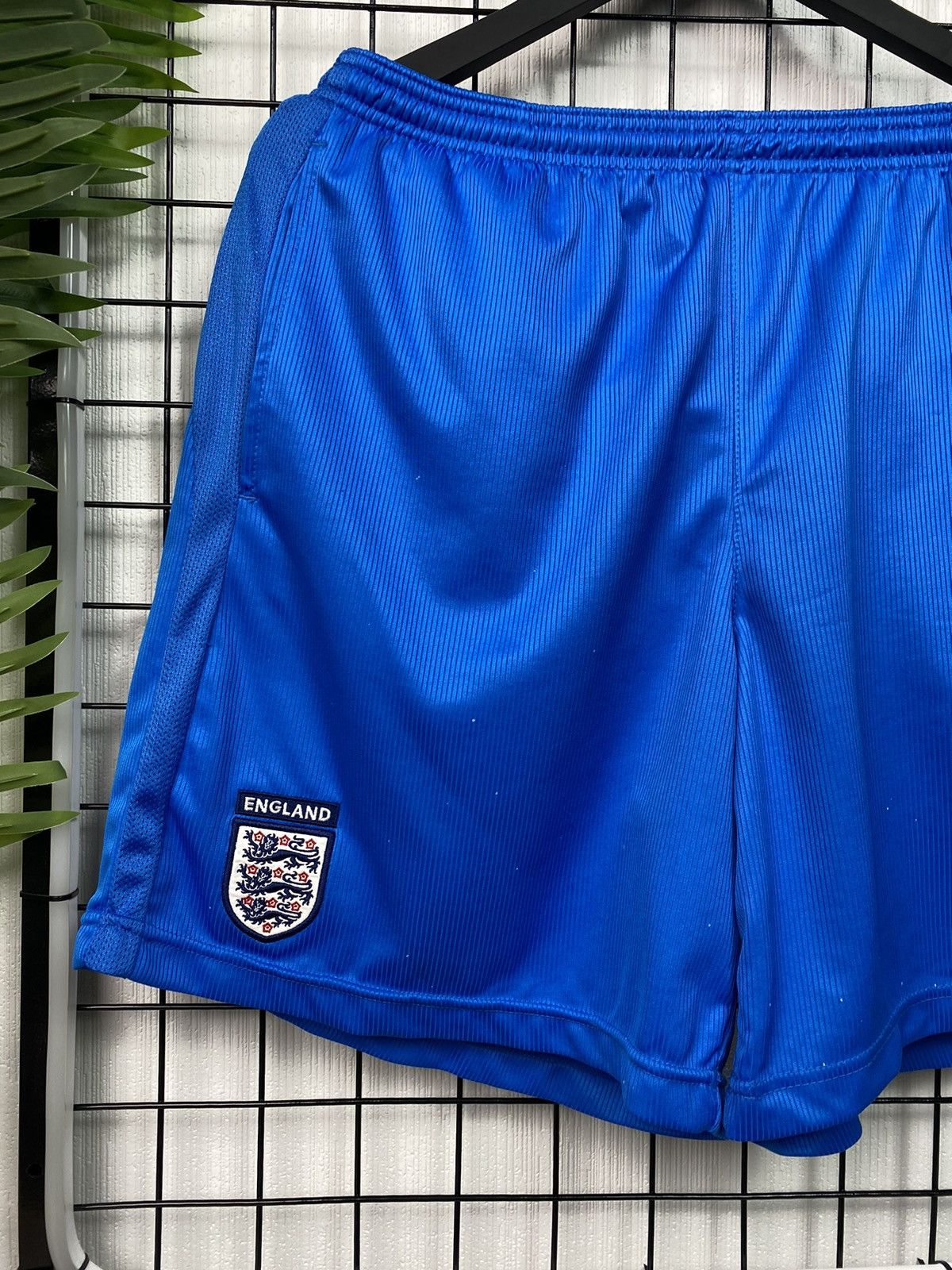 Umbro × Vintage Vintage England Umbro National Team Shorts Football Blue Men Size US 36 / EU 52 - 2 Thumbnail