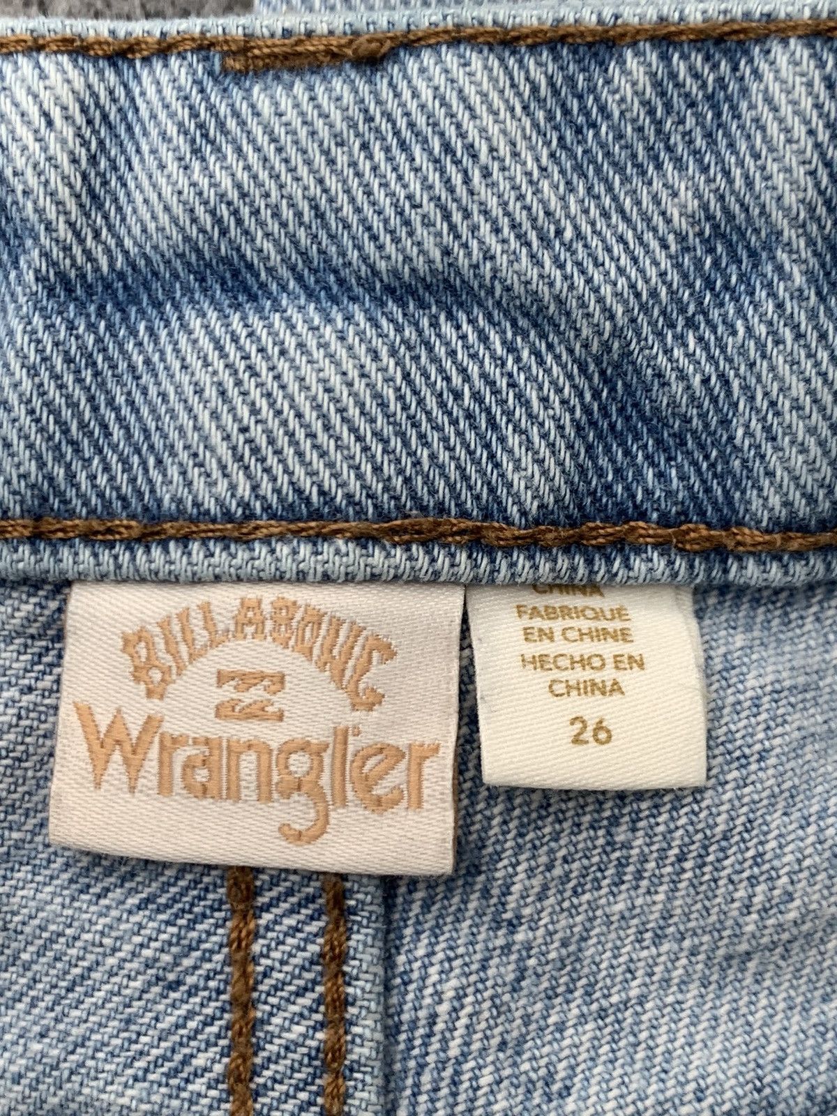 Wrangler RARE 💥 Wrangler X Billabong jeans. Size US 28 / EU 44 - 6 Thumbnail