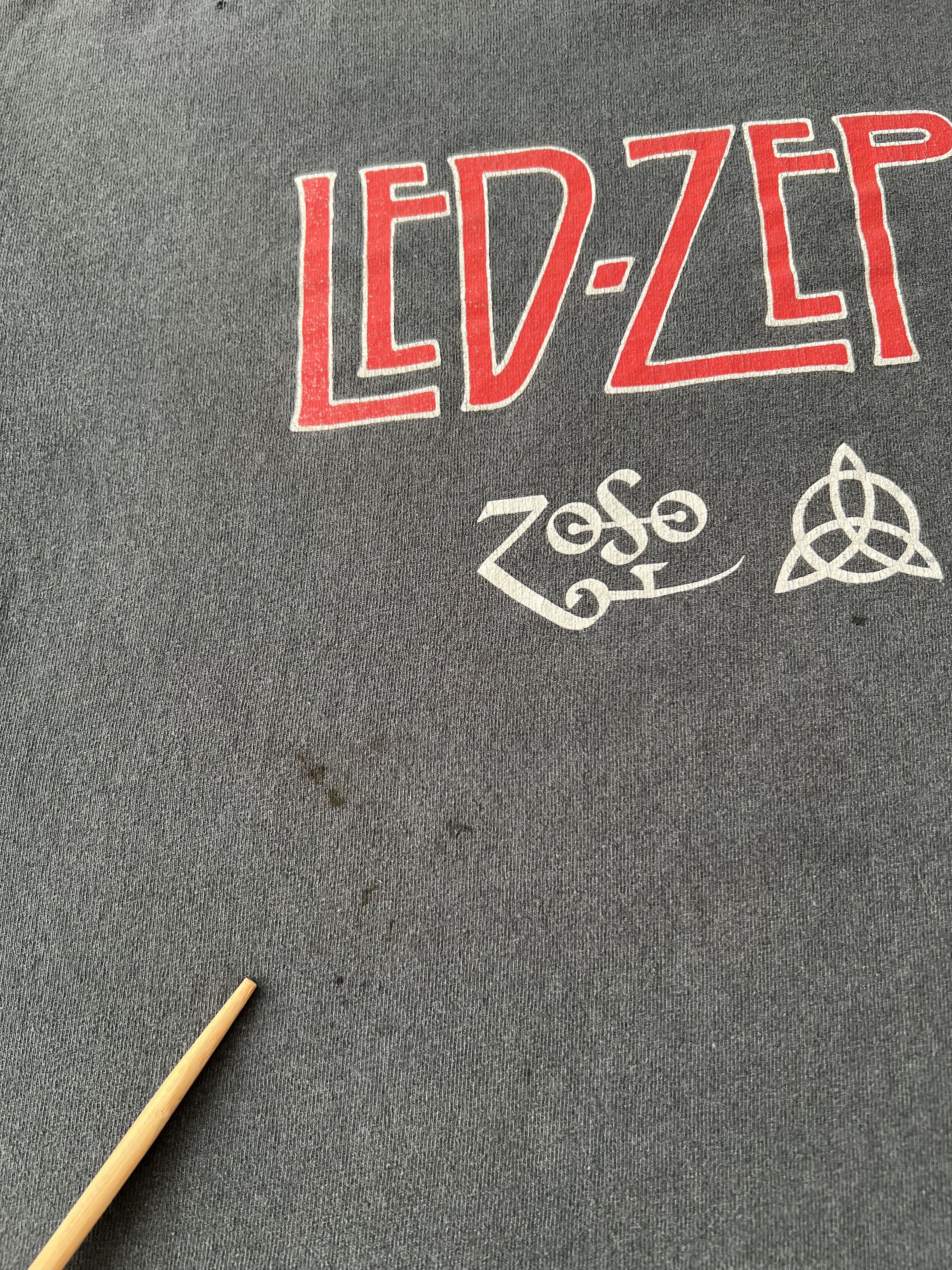 Band Tees Vintage 2004 Led Zeppelin Stairway to Heaven Black T-shirt Size US L / EU 52-54 / 3 - 16 Thumbnail