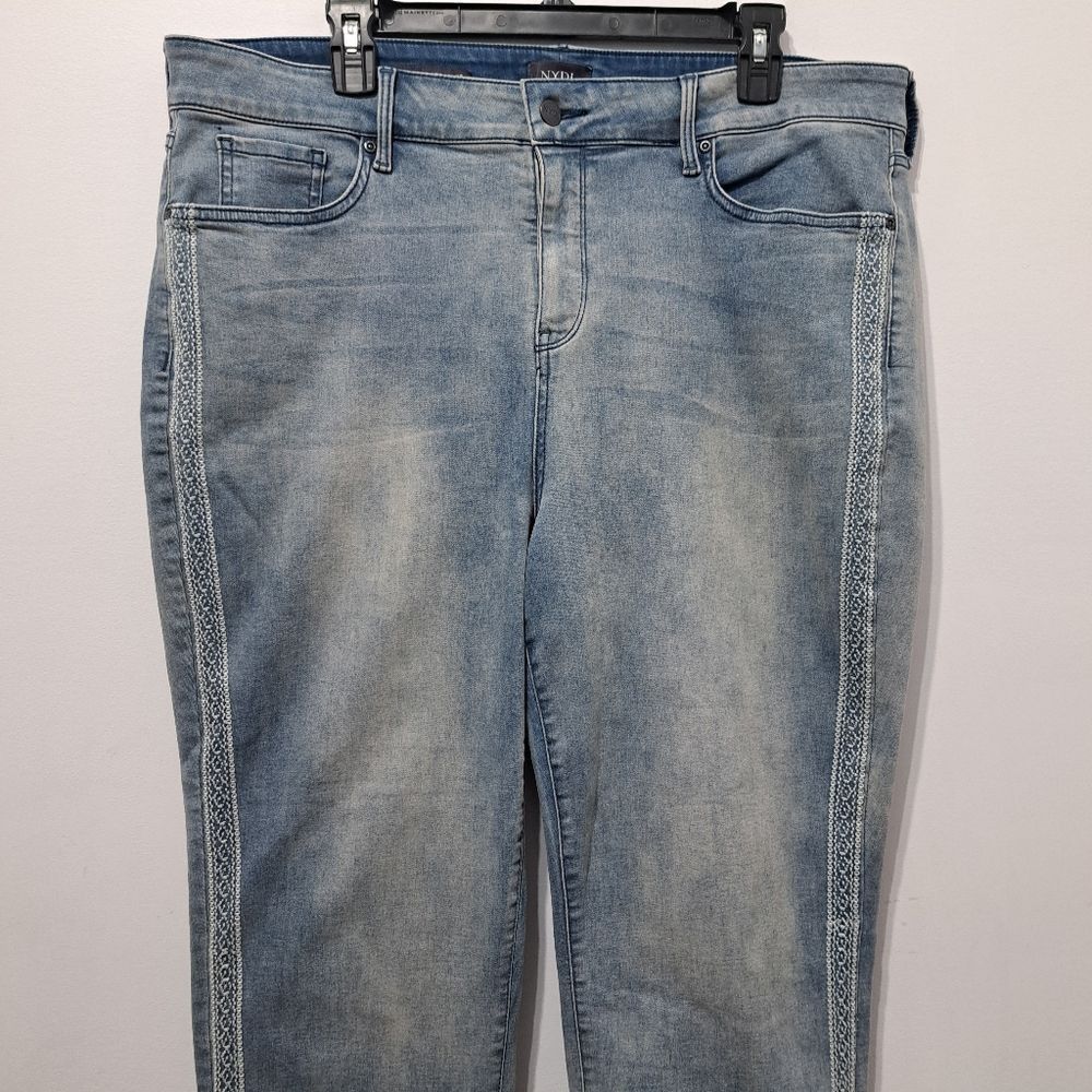 Other NYDJ Marilyn Straight Woven Side Trim Liftxtuck Technology L Size 40" / US 18 - 8 Thumbnail