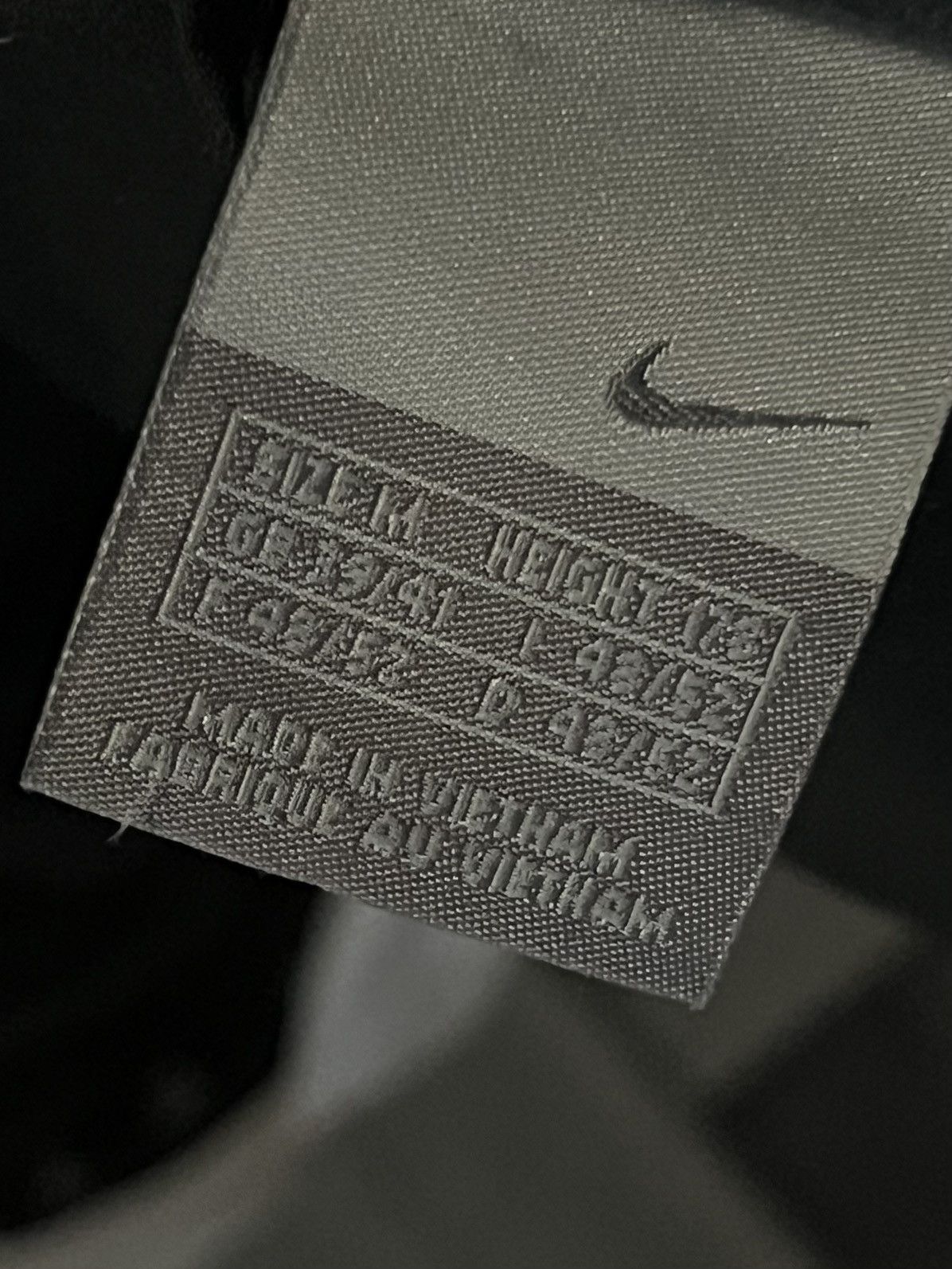 Nike Vintage Nike Puffer Down Jacket Size M Black Rare Size US M / EU 48-50 / 2 - 2 Thumbnail