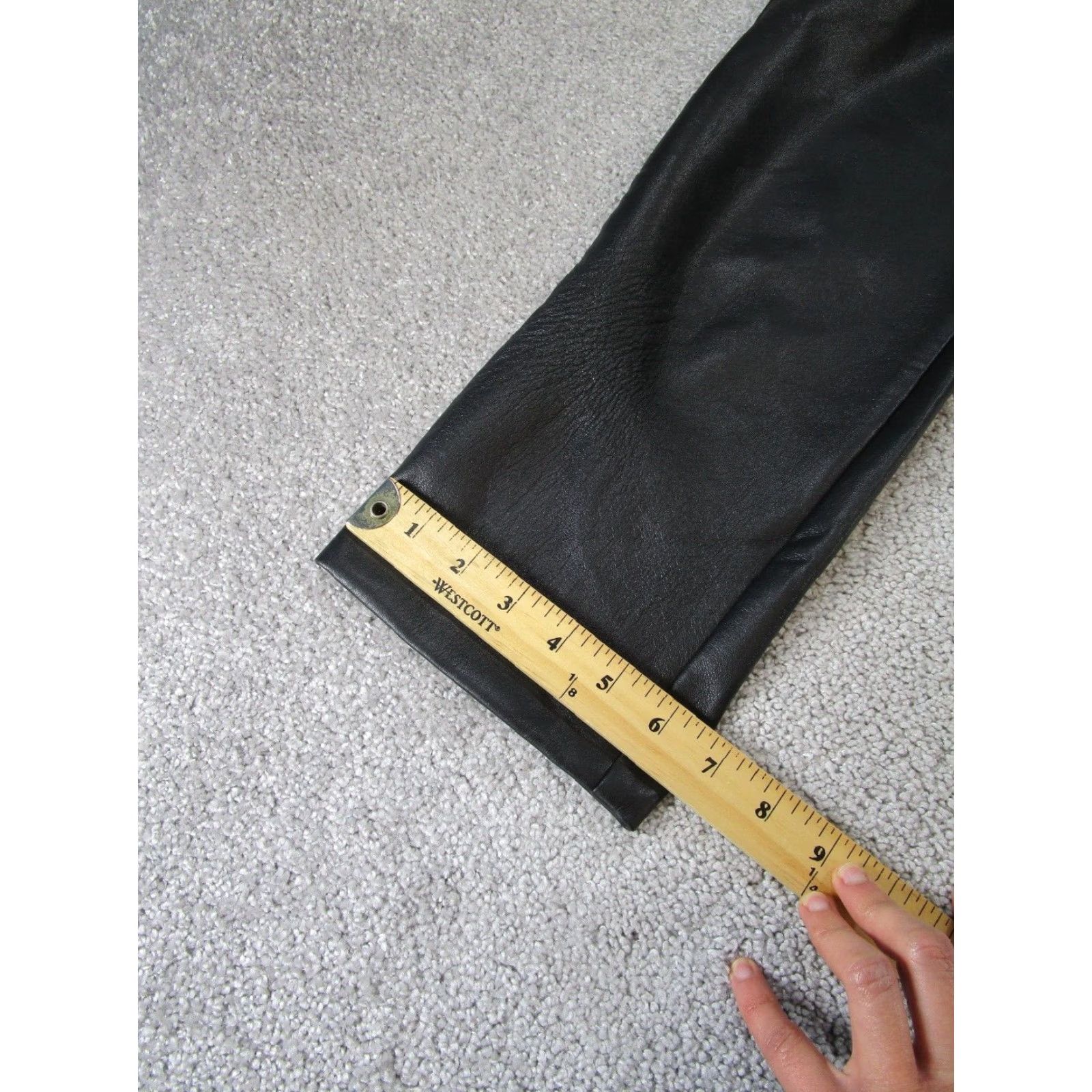 Vintage Babaton Pants Womens 0 Black Faux Leather Cropped Tapered Zip Solid Size 25" / US 0 / IT 36 - 7 Thumbnail