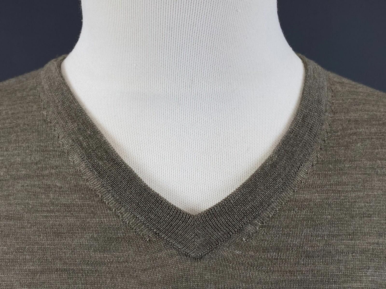 Allsaints AllSaints 100% Merino Wool V-Neck Knit Sweater Size S Size US S / EU 44-46 / 1 - 5 Thumbnail