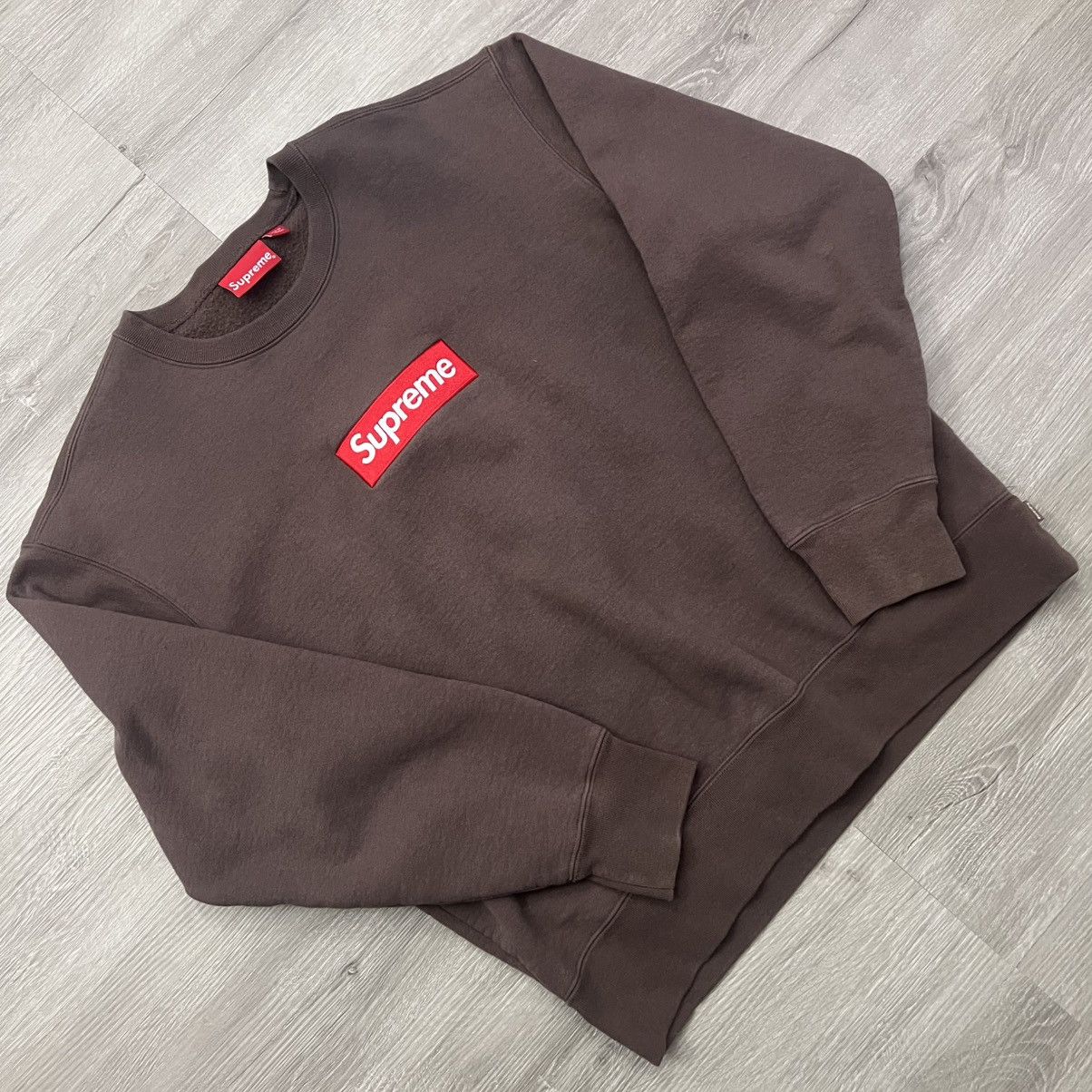 Supreme Supreme Box Logo Crewneck FW22 Size US M / EU 48-50 / 2 - 1 Thumbnail
