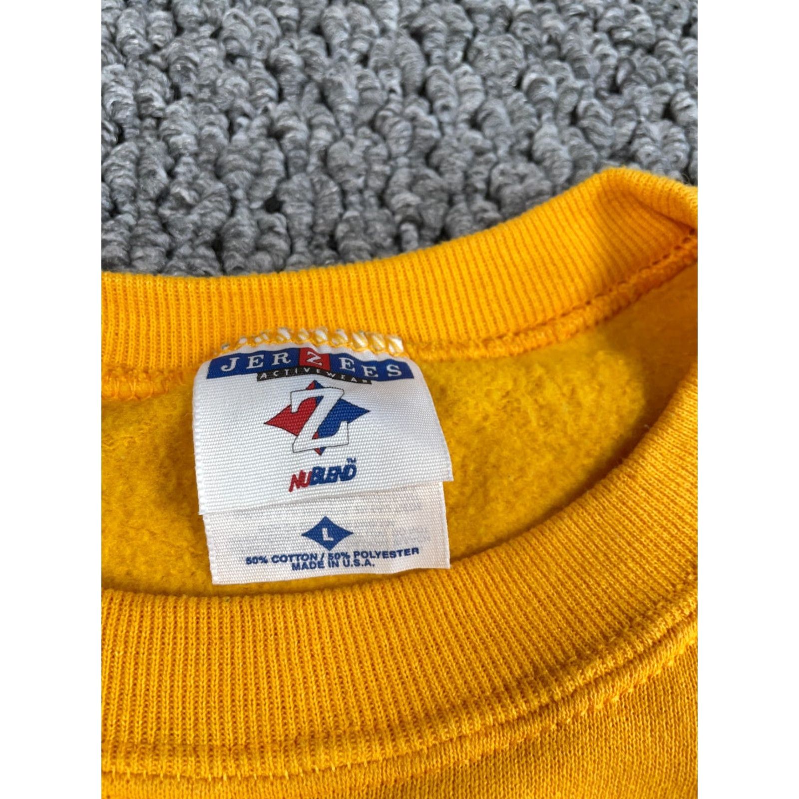 Jerzees VTG Africa My People Map Print Sweatshirt Adult Large Dark Yellow USA Made 50-50 Adults Large Yellow 90s Retro Jerzees Sweatshirt Mens Size US L / EU 52-54 / 3 - 3 Thumbnail