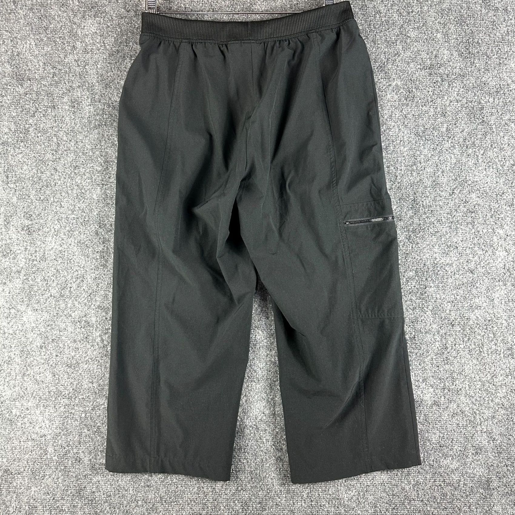 Vintage Chico's Zenergy Pants Womens Medium Black Stretch Crop Zip Pockets Size 32" / US 10 / IT 46 - 5 Thumbnail