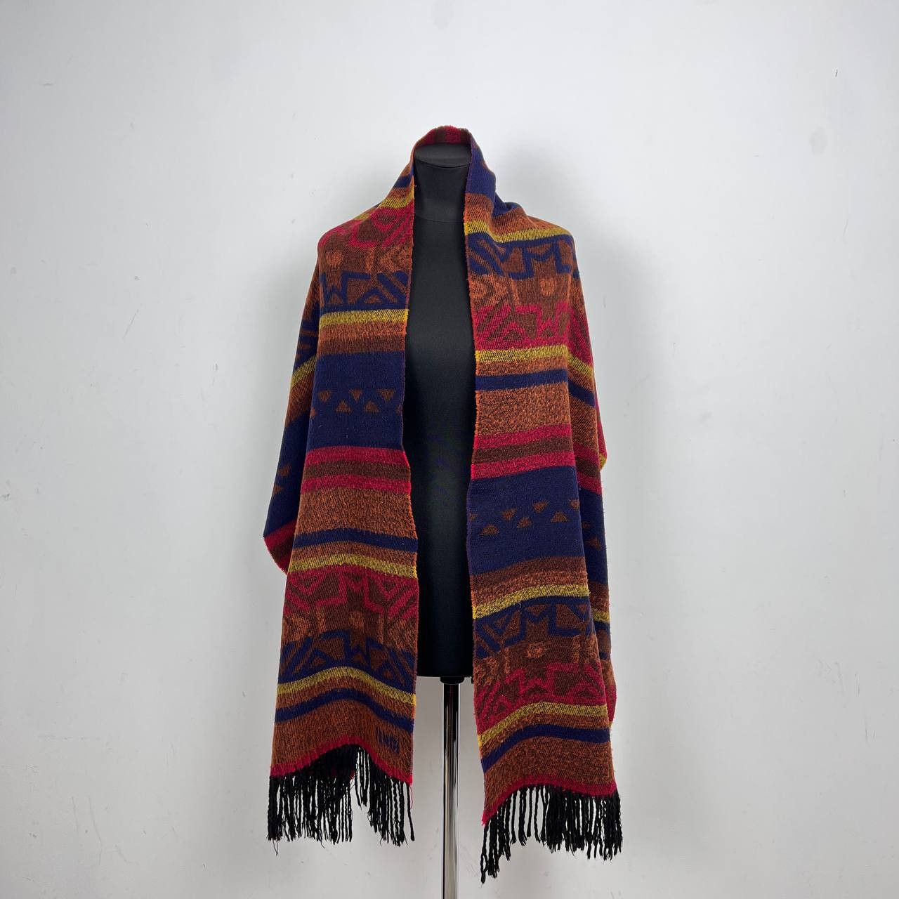 Fendi 2000s Fendi Geometric Multicolor Tribal Print Wool Scarf Size ONE SIZE - 1 Thumbnail