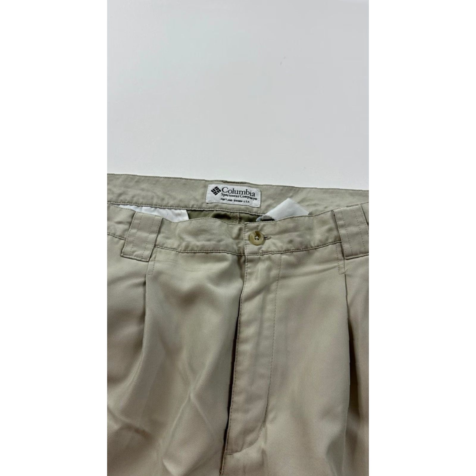 Vintage VINTAGE Columbia GRT Pants Men 35 x 28 Khaki Lightweight Pleated Golf Fishing Size US 35 - 3 Thumbnail