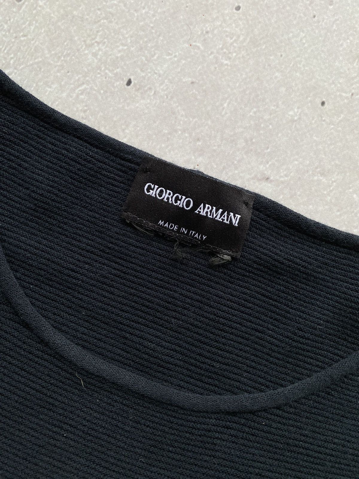Armani Giorgio Armani Womens V-neck Pullover Sweater Wool Ribbed Size M / US 6-8 / IT 42-44 - 3 Thumbnail