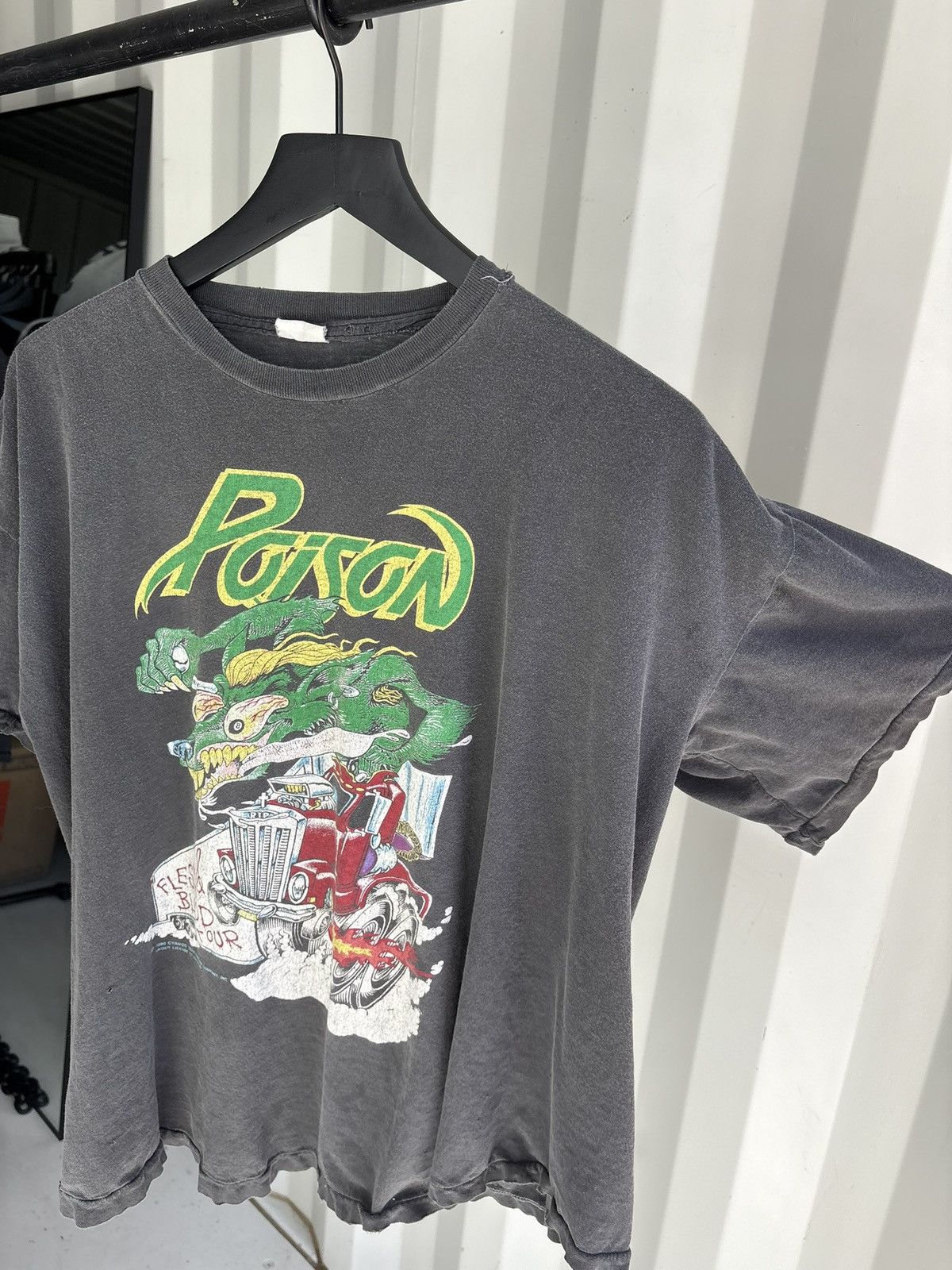 Band Tees Vintage Poison Band Shirt Faded Distressed Grunge Size US L / EU 52-54 / 3 - 2 Thumbnail