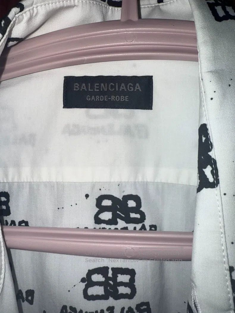 Balenciaga Balenciaga Women's long-sleeve large logo shirt Size XXS / US 00 / IT 34 - 3 Thumbnail