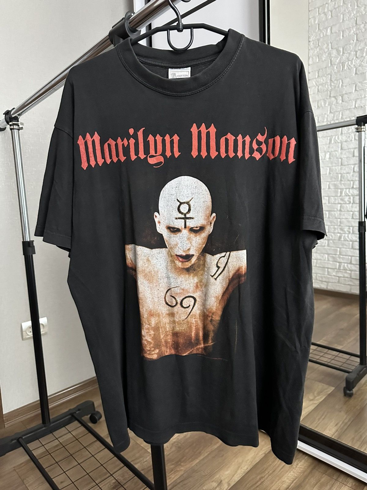 Marilyn Manson 2001 Marilyn Manson Vintage Rock Band T-Shirt Tee Size US XL / EU 56 / 4 - 1 Thumbnail