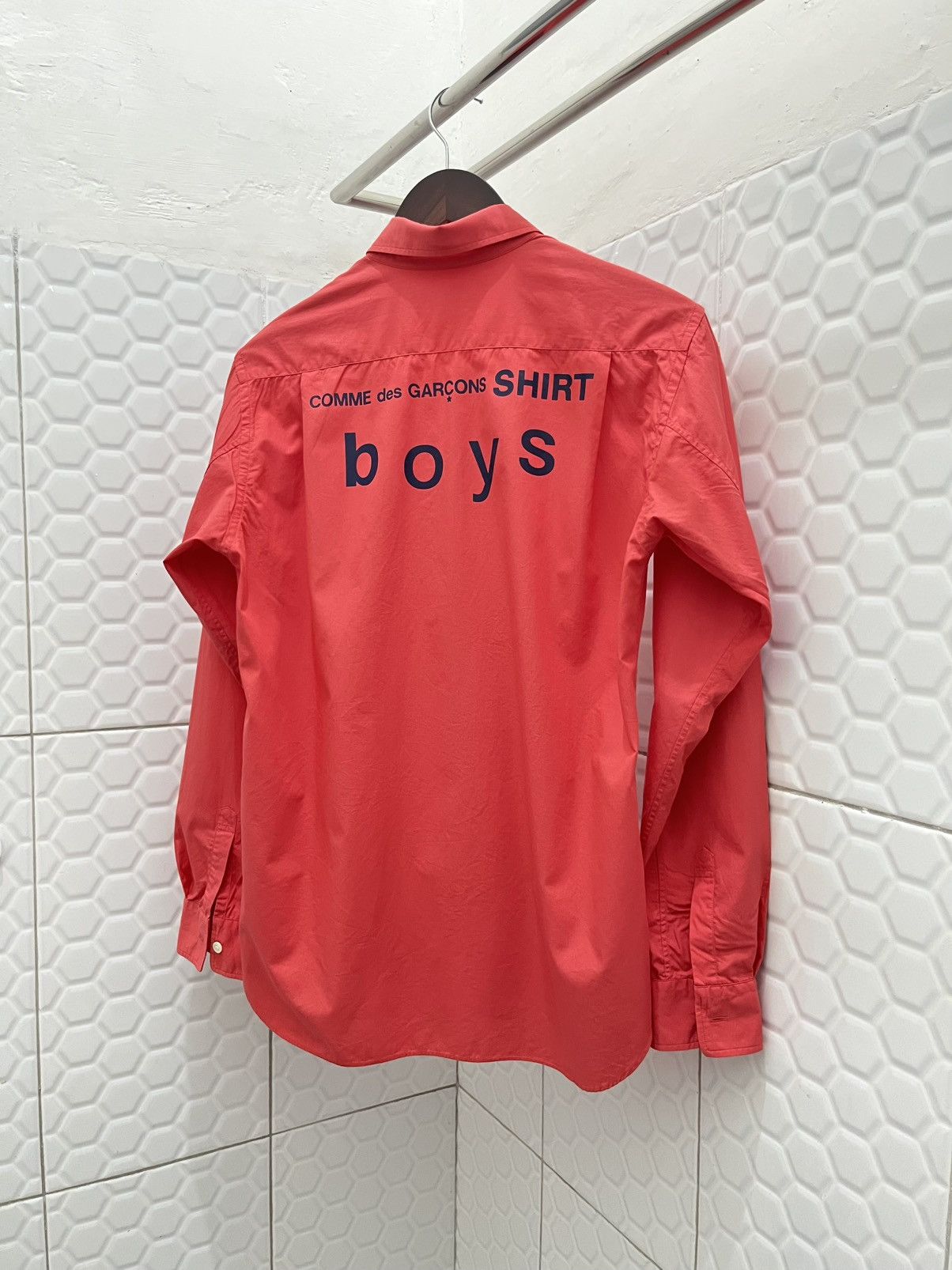Comme des Garcons × Comme des Garcons SHIRT COMME des GARCONS SHIRT boys spell out shirt Size US M / EU 48-50 / 2 - 3 Thumbnail