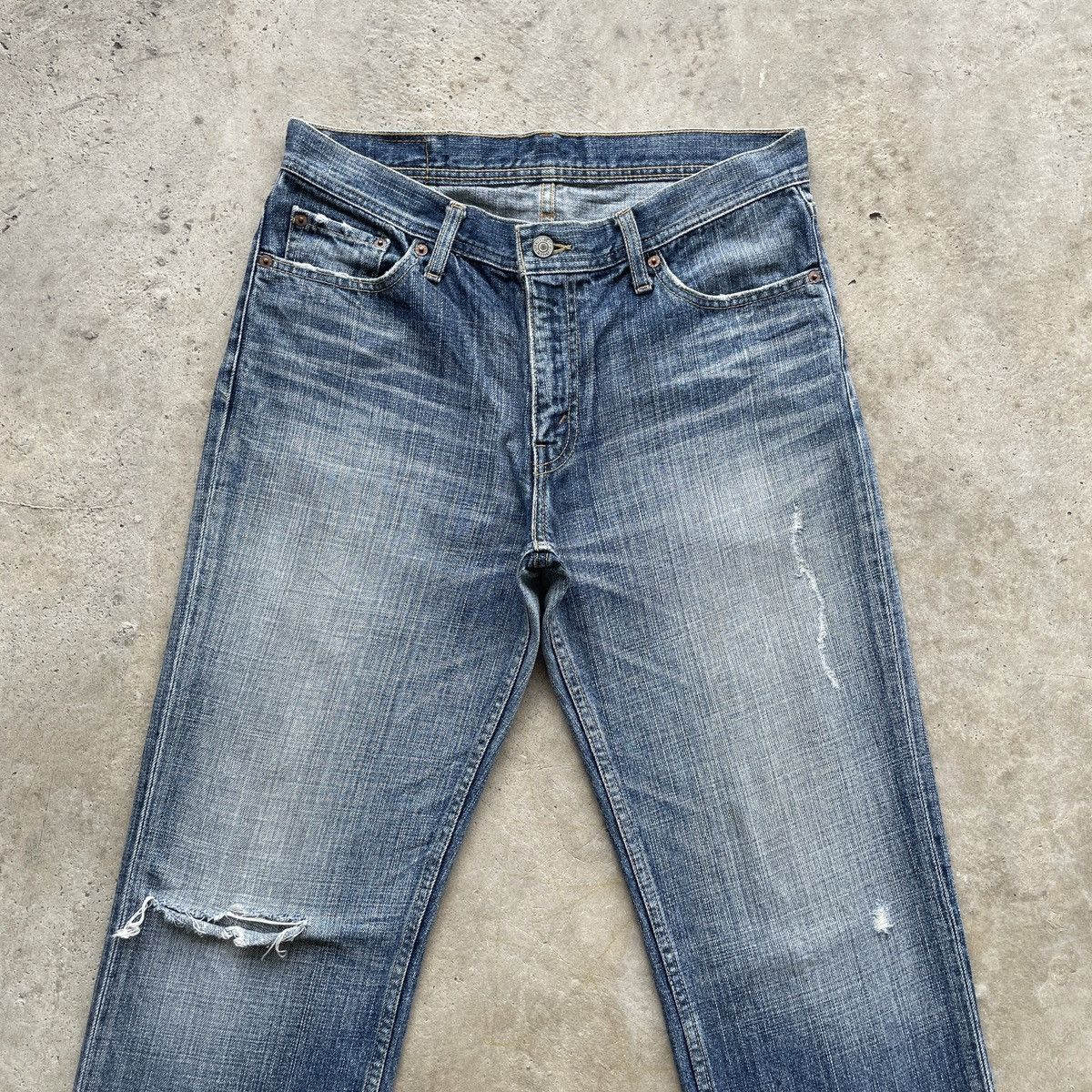 Levi's Vintage Clothing Vintage Levi’s Distressed Jeans Faded Denim Pants W32x31 Size US 32 / EU 48 - 3 Thumbnail