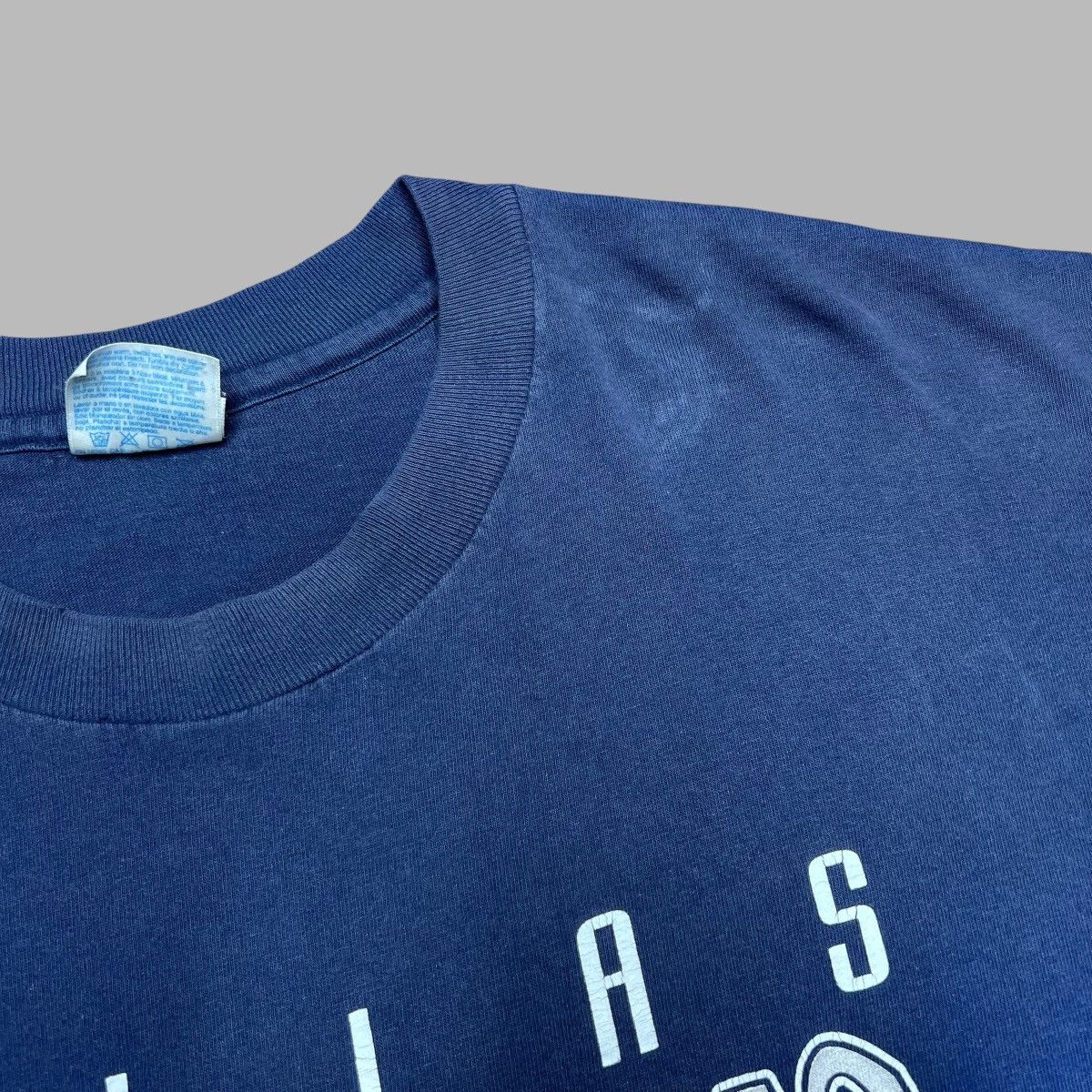 NFL × Vintage Vintage 1996 NFL Dallas Cowboys Spell Out 3D Graphic T-Shirt Size US XL / EU 56 / 4 - 9 Thumbnail