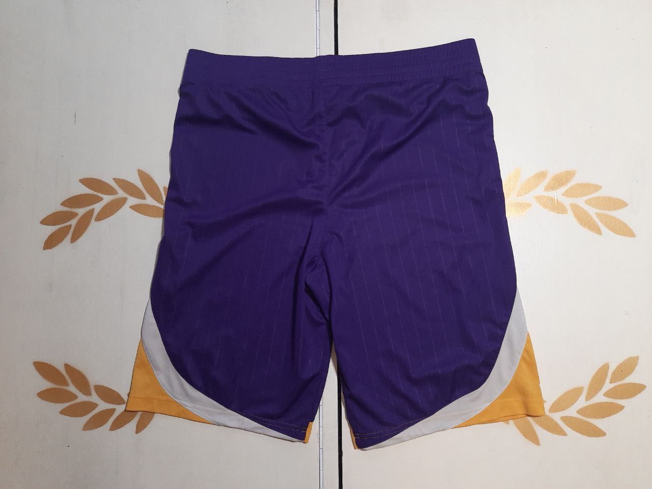 Adidas × NBA Adidas LA Lakers Shorts 2012-2013 Size US 32 / EU 48 - 9 Thumbnail