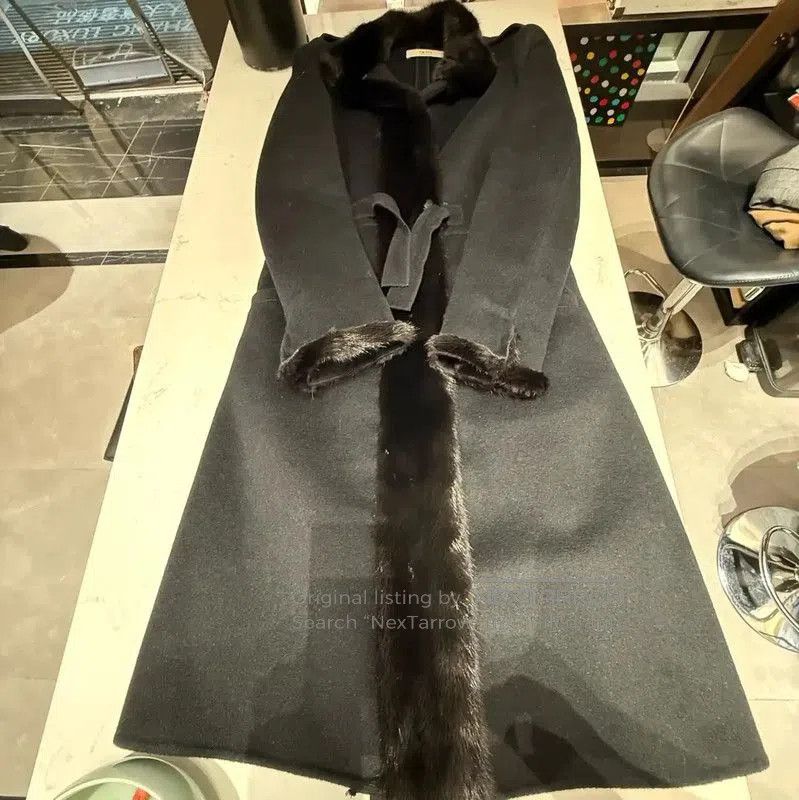 Prada Prada Black Women's Cardigan with Fur Trim. Size M / US 6-8 / IT 42-44 - 1 Thumbnail