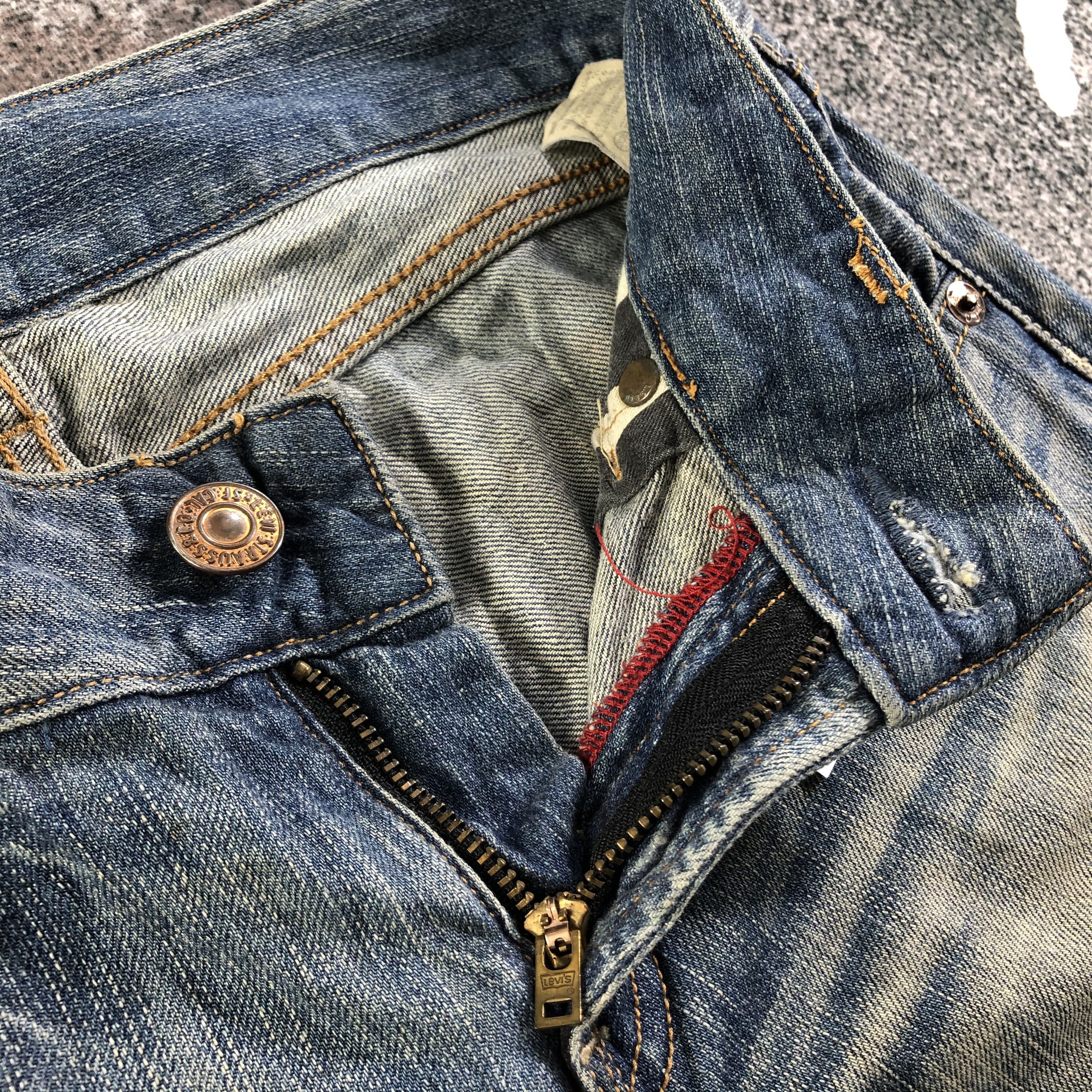 Levi's Vintage Levis 596 Jeans Flare Denim KJ2213 Size US 29 - 8 Thumbnail