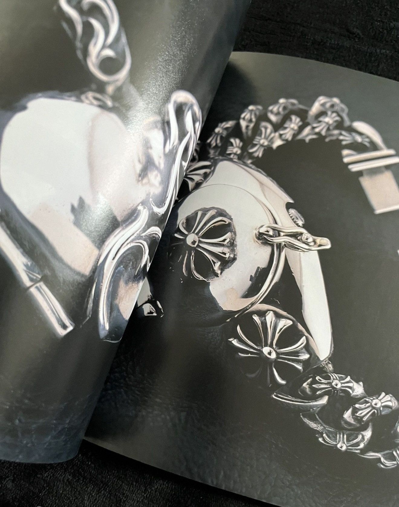 Chrome Hearts 3x magazine Chrome Hearts 1997-1999 Boon Bibles bundle Size ONE SIZE - 7 Thumbnail