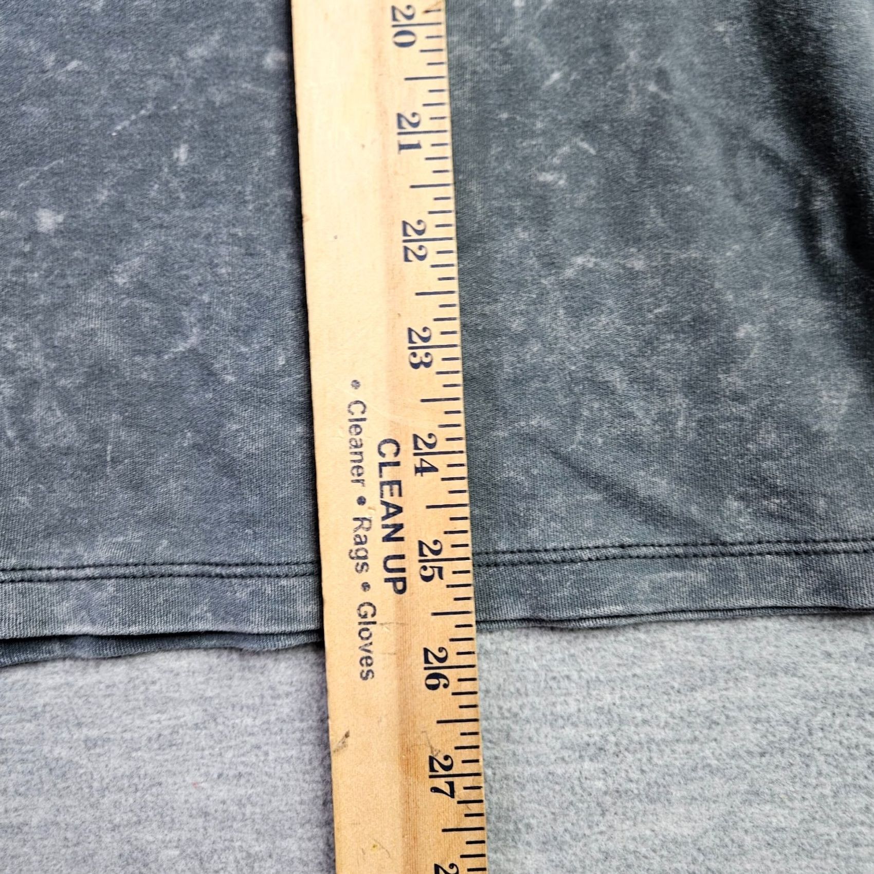 Guess VINTAGE GUESS T-Shirt Adult Large Gray Acid Wash Rising Graphic Long Sleeve Unisex Size L / US 10 / IT 46 - 4 Thumbnail