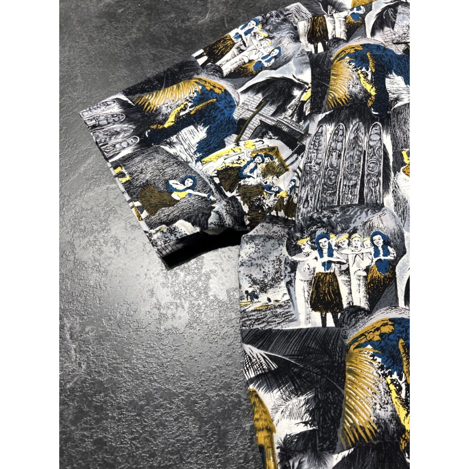 ALOHAS Kalaheo Hawaiian Shirt L Multicolor Short Sleeve Men Button-Up Beach Hula Girl Tropical Pattern Size US L / EU 52-54 / 3 - 6 Thumbnail