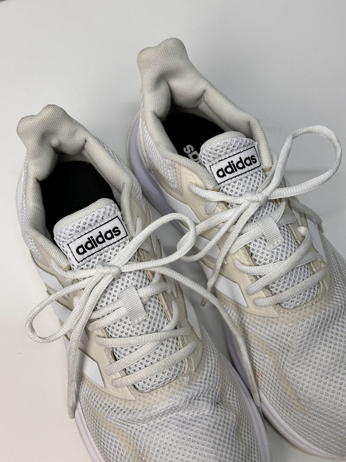 Adidas Adidas white sneakers running shoes triple minimal style Size US 8 / EU 41 - 7 Thumbnail